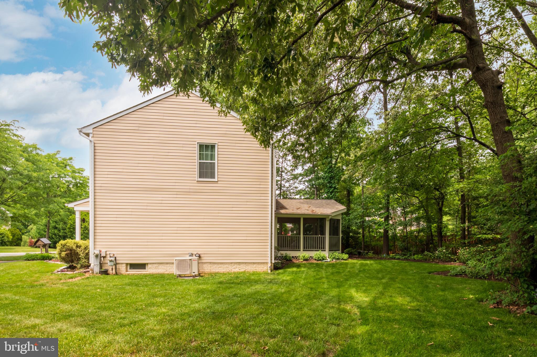 FOX CHASE - Residential