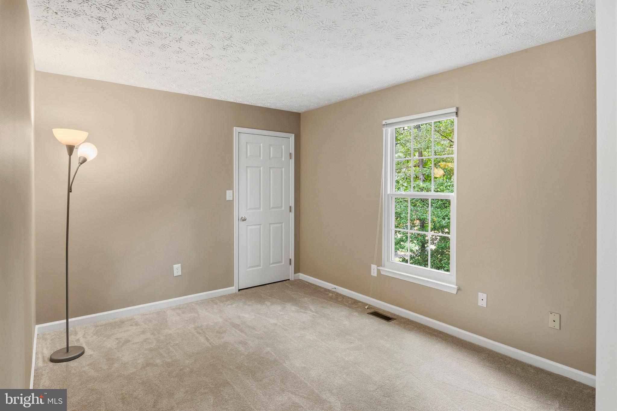 FOX CHASE - Residential