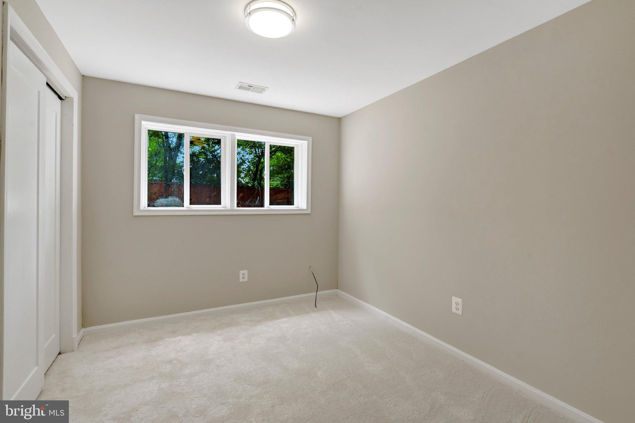 COUNTRY CLUB HILLS - Residential