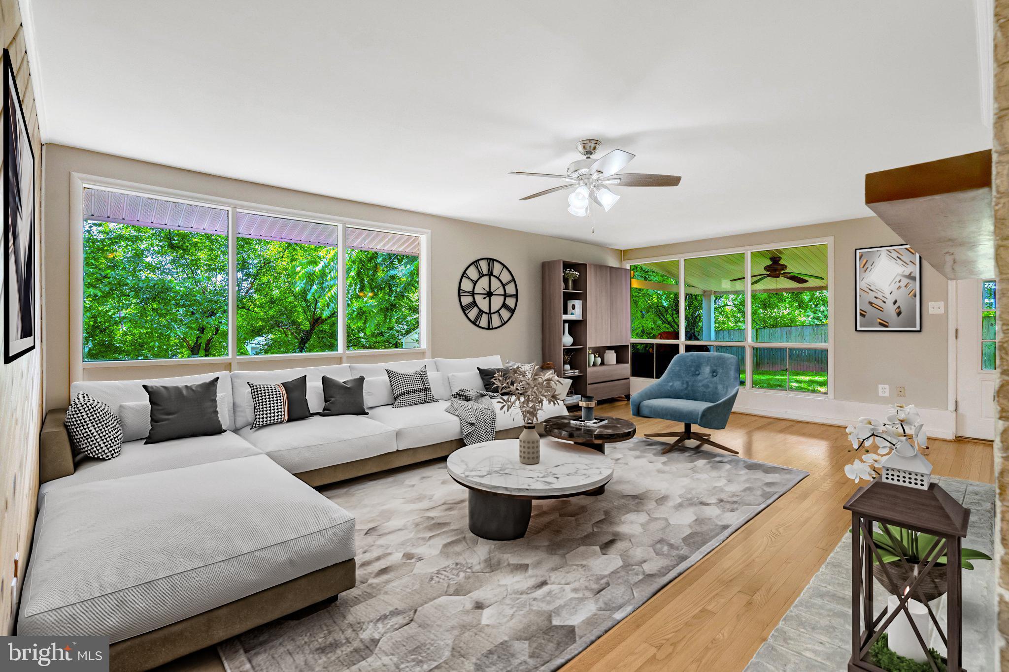 COUNTRY CLUB HILLS - Residential