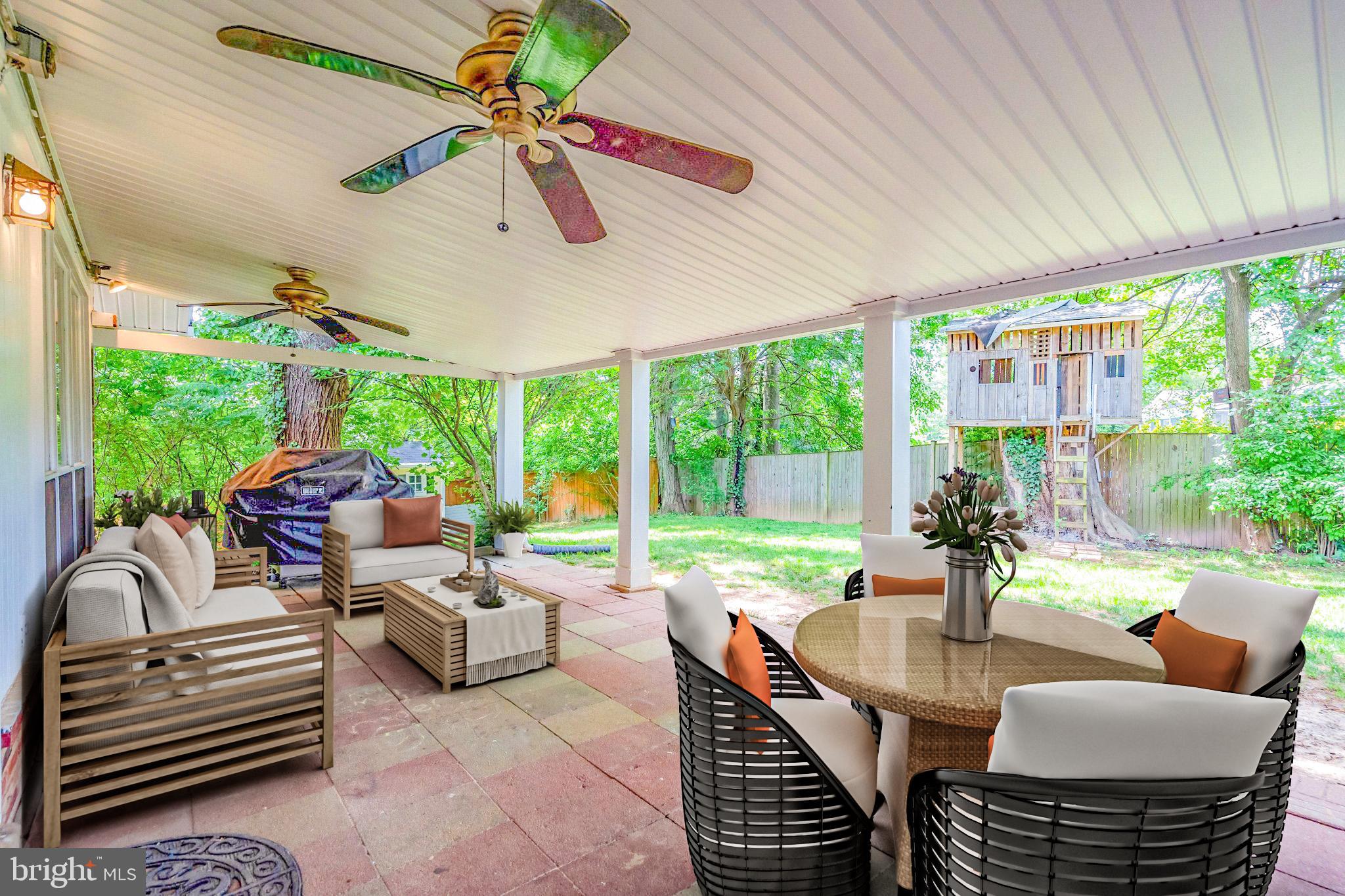 COUNTRY CLUB HILLS - Residential