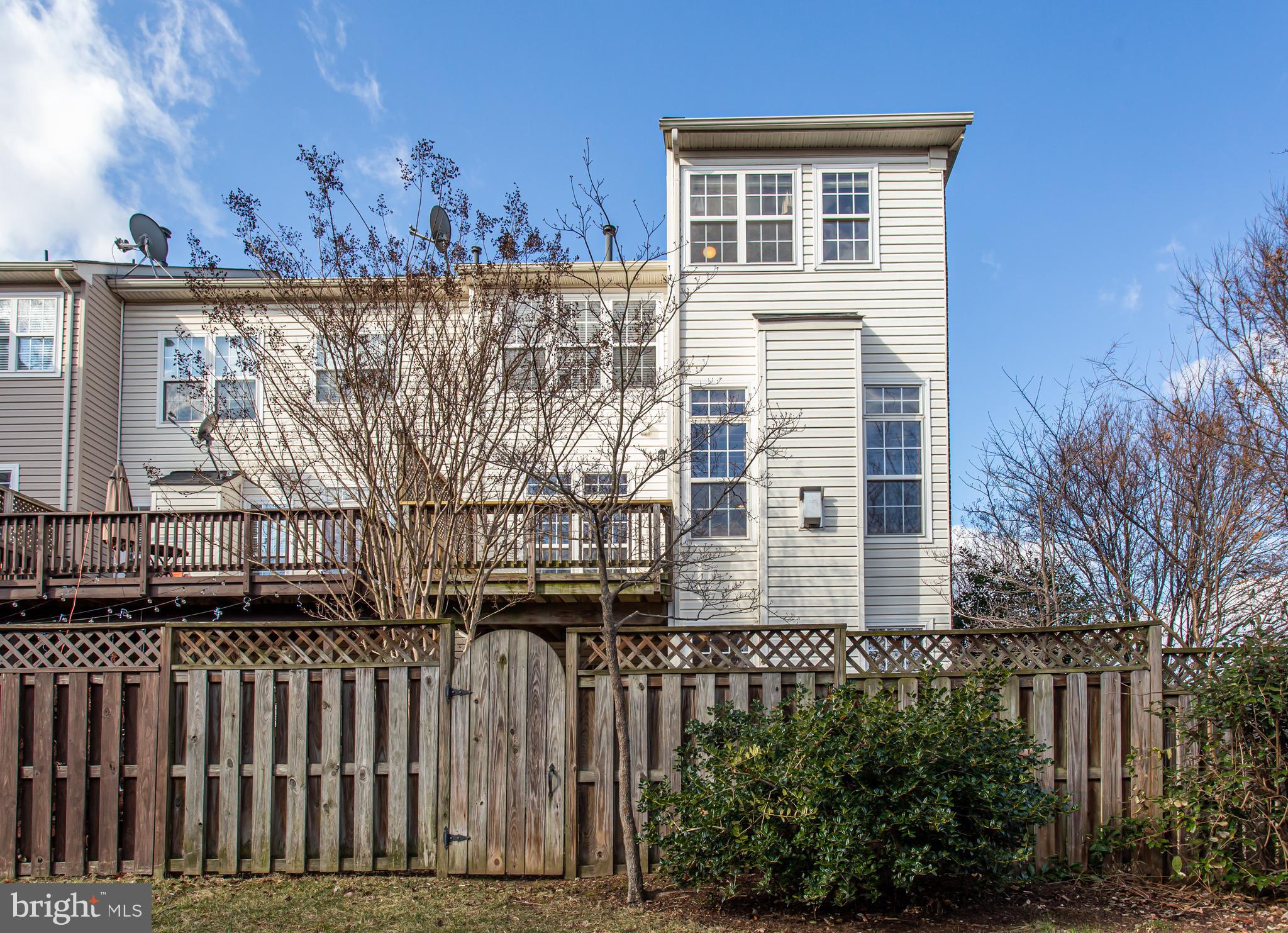 BROADLANDS SOUTH - Residential Lease