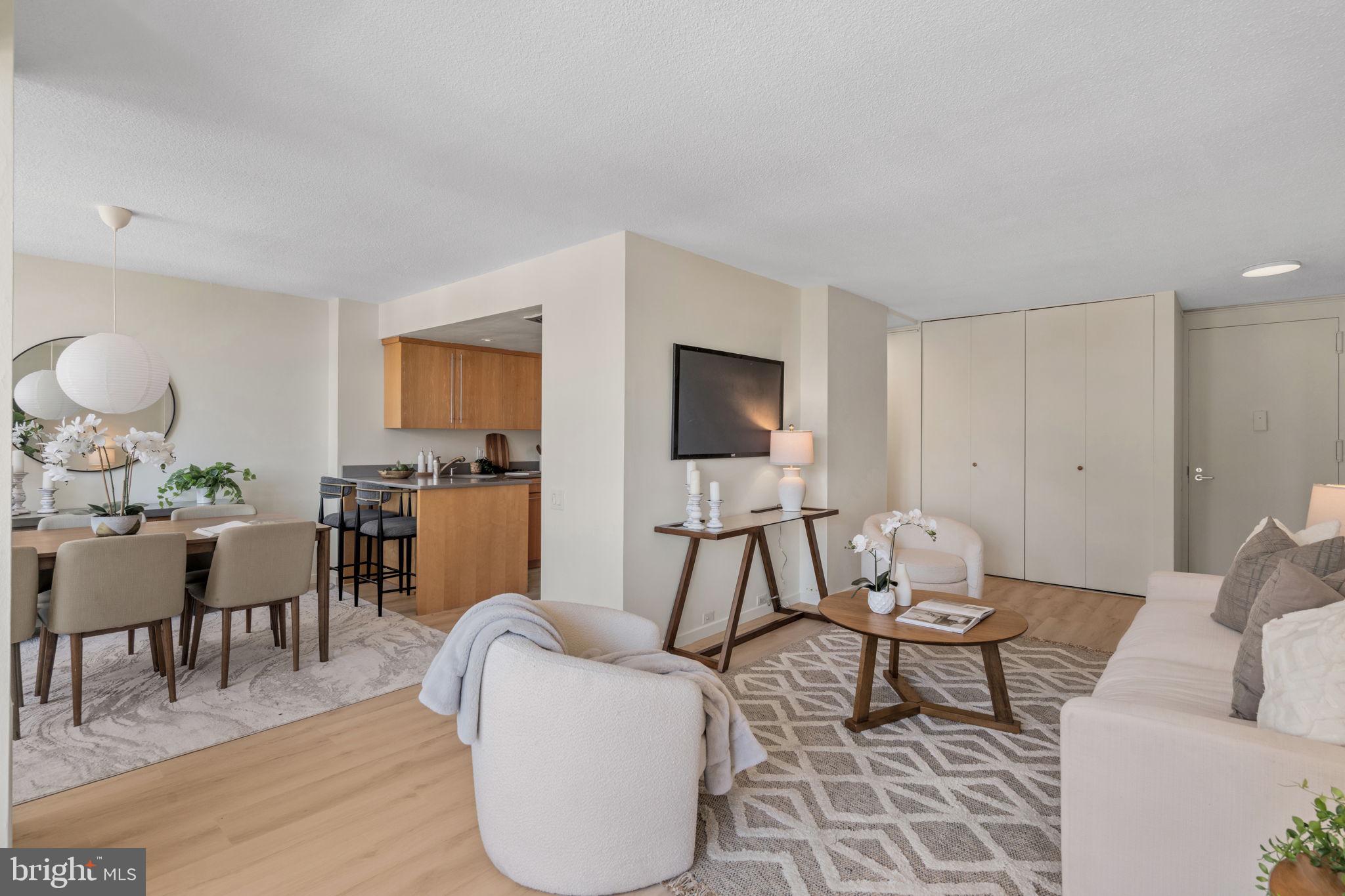 WASHINGTON SQ WEST - Residential