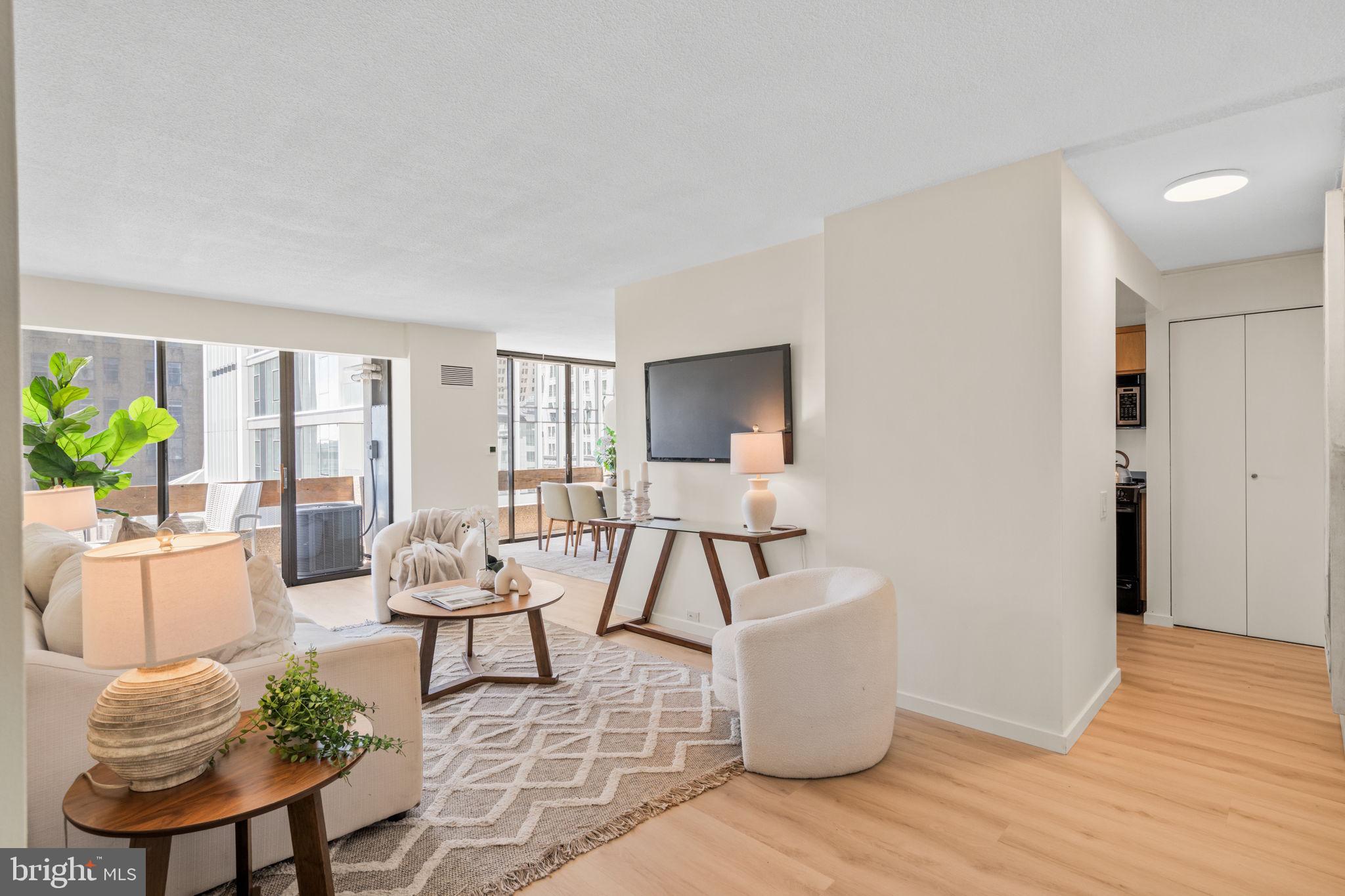 WASHINGTON SQ WEST - Residential