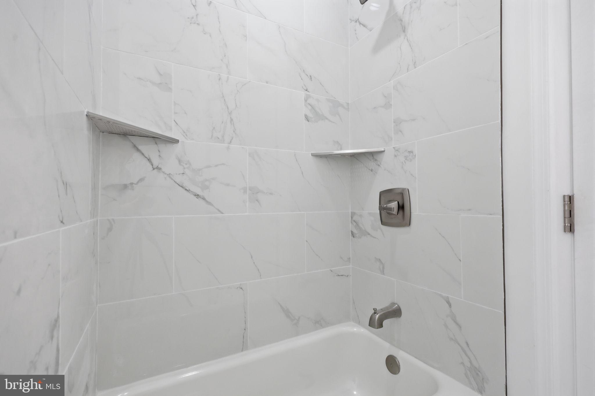 STRAWBERRY MANSION - Residential