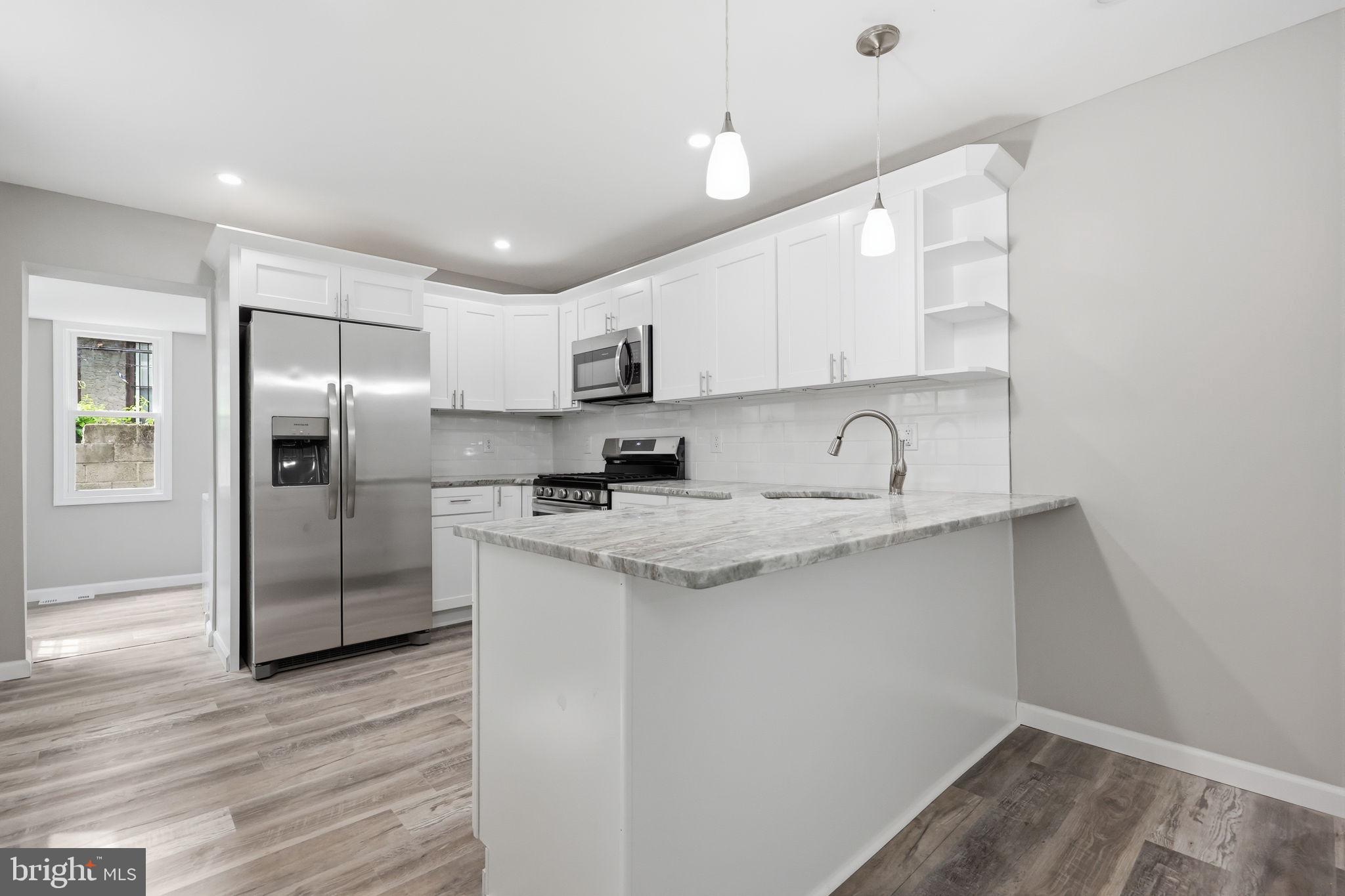 STRAWBERRY MANSION - Residential
