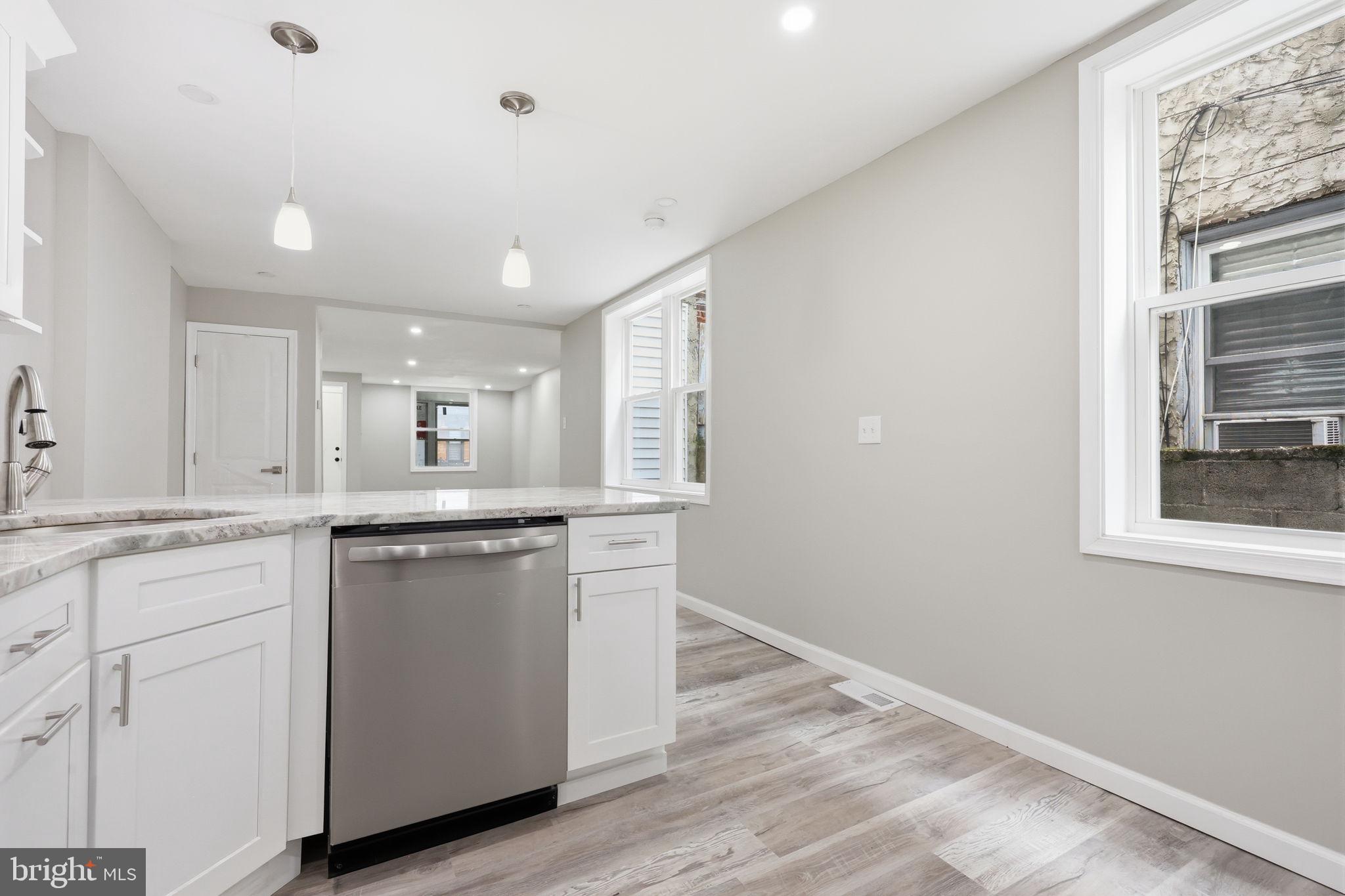 STRAWBERRY MANSION - Residential
