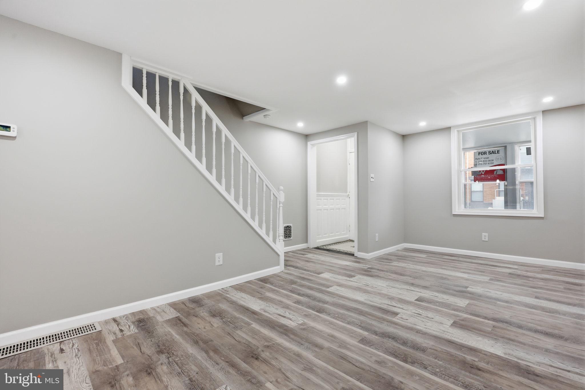 STRAWBERRY MANSION - Residential