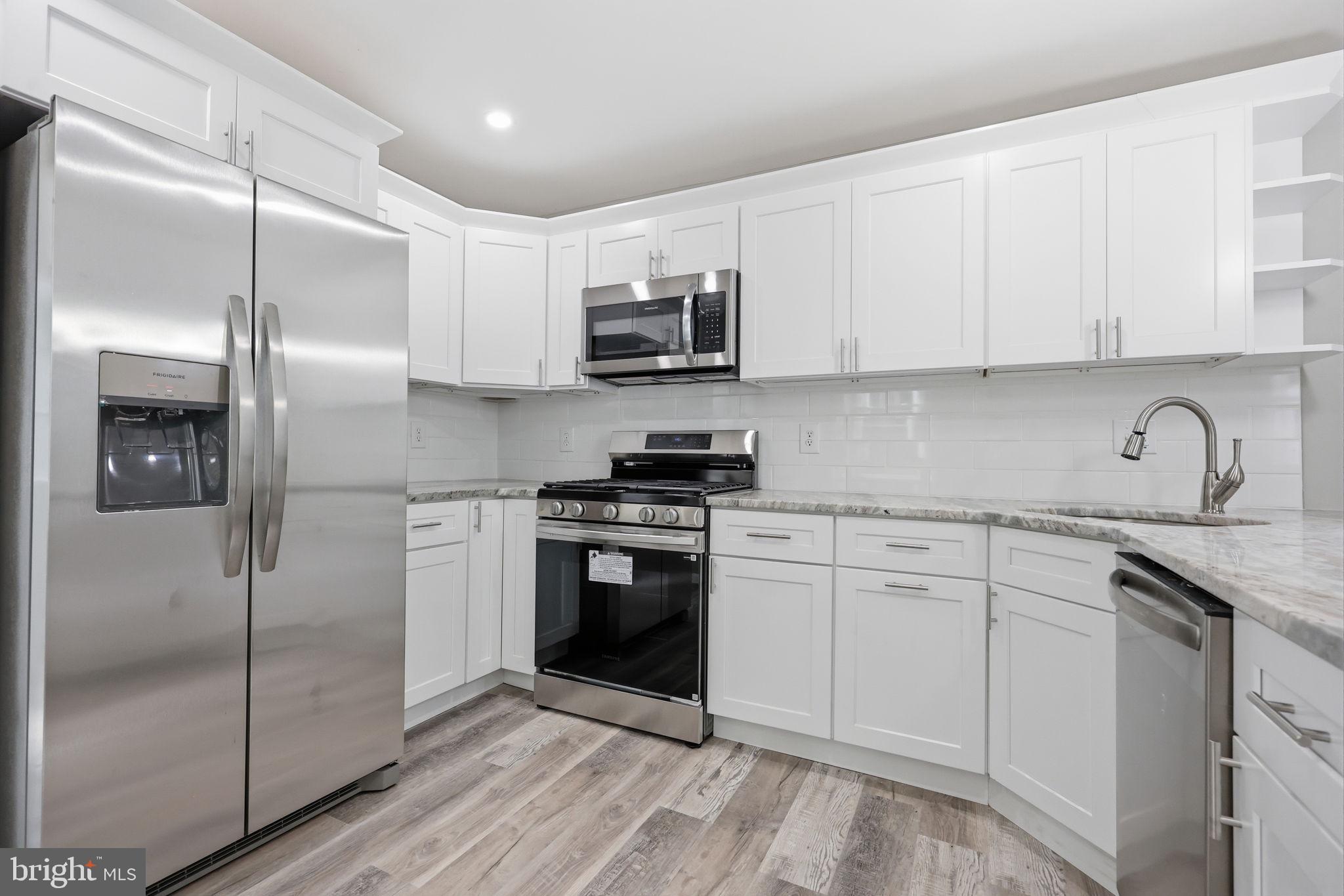 STRAWBERRY MANSION - Residential