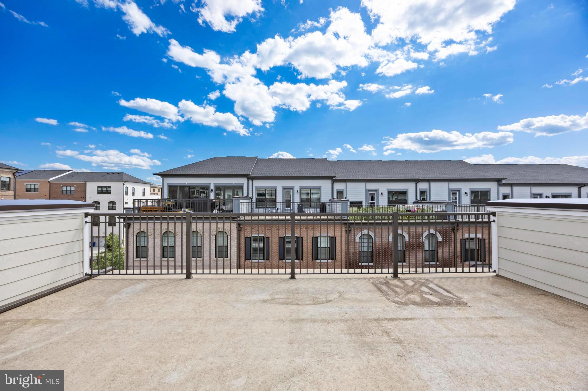 POTOMAC OVERLOOK CONDO - Residential