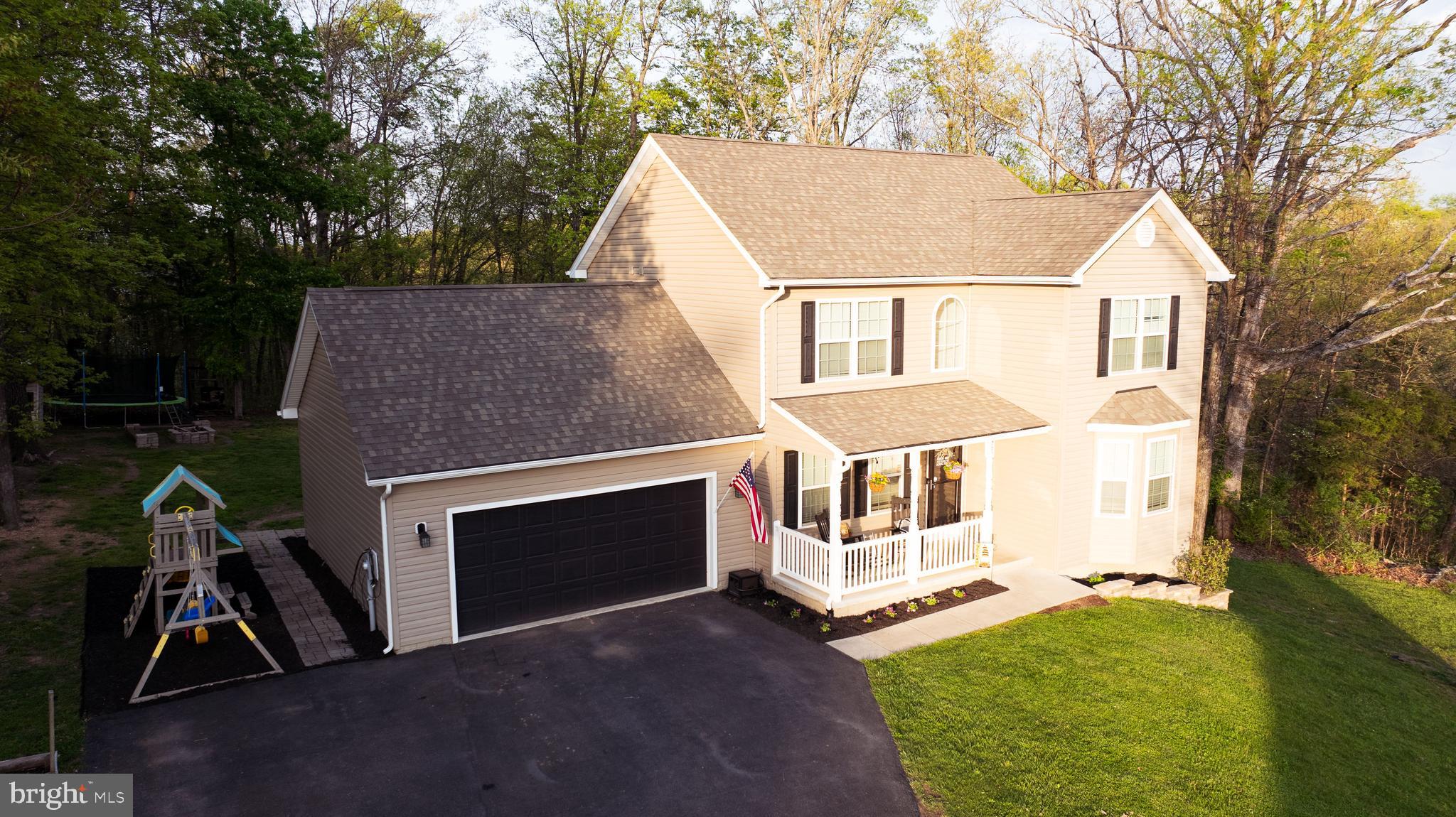 CAMERON ACRES - Residential
