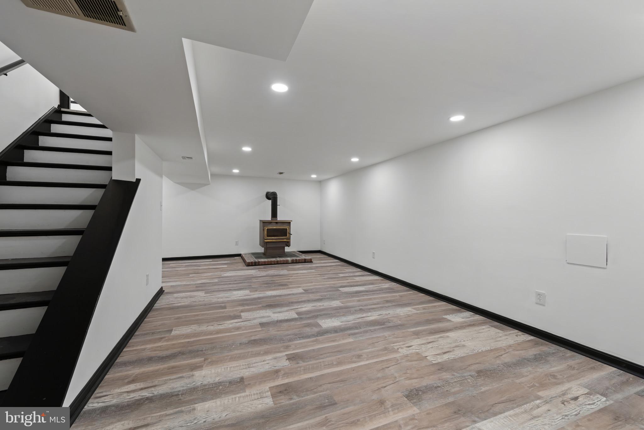 EDGEWOOD MEADOWS - Residential