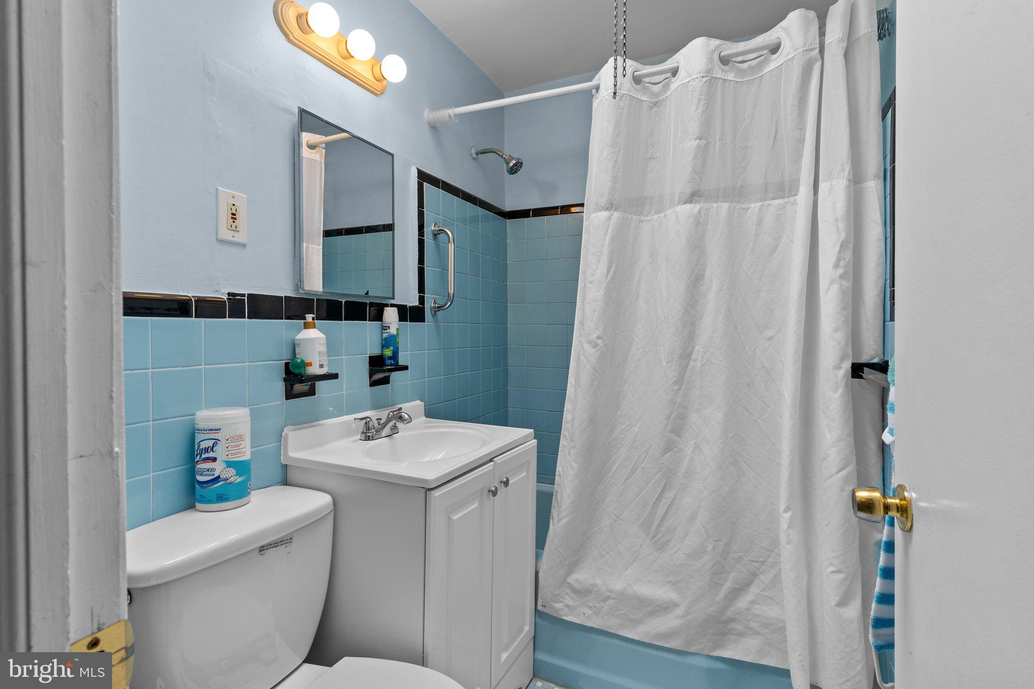 PHILADELPHIA - Residential