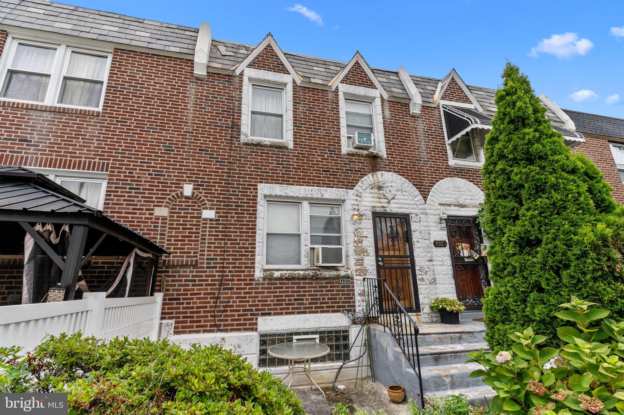 PHILADELPHIA - Residential