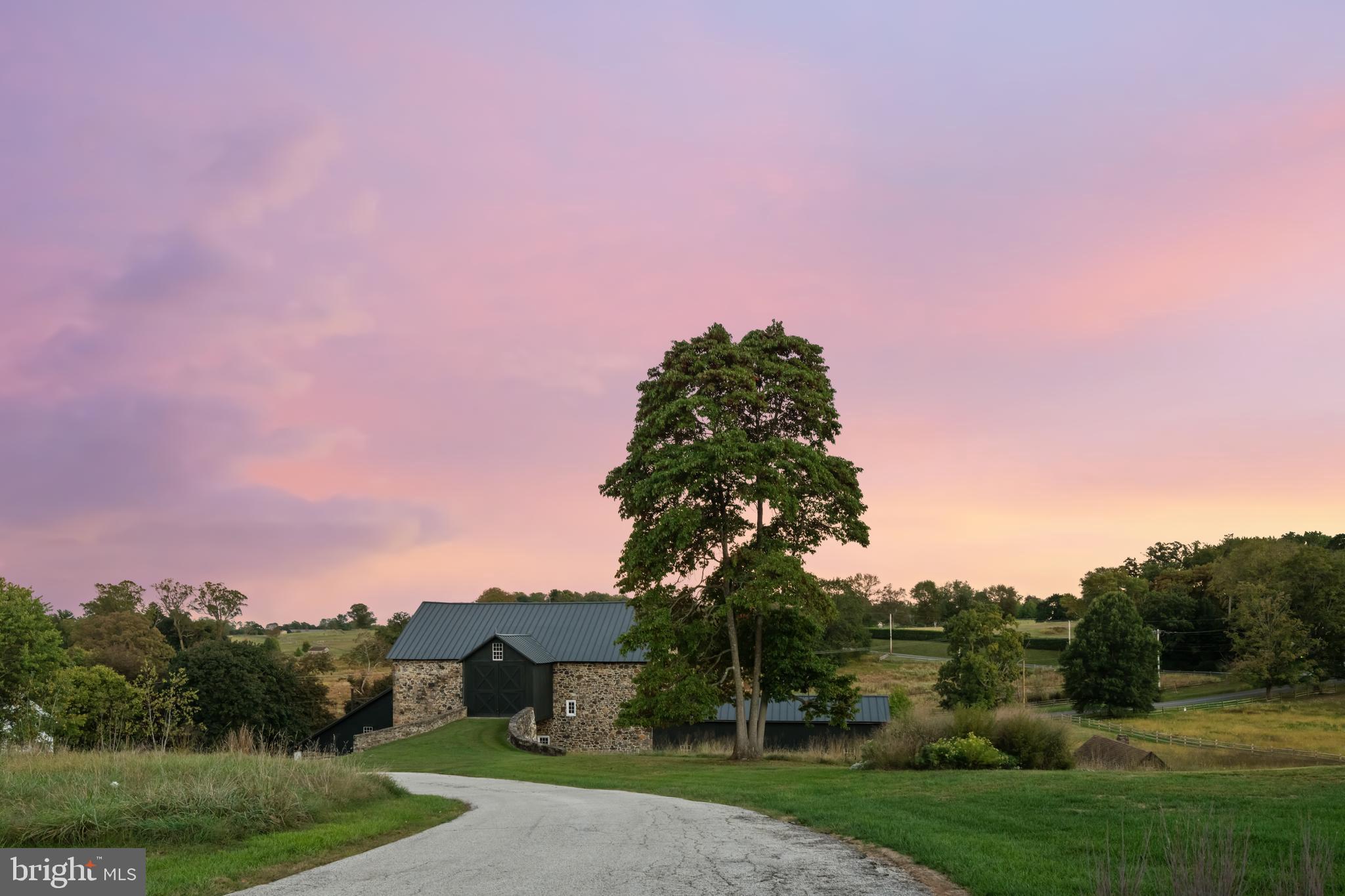 RADNOR HUNT - Residential