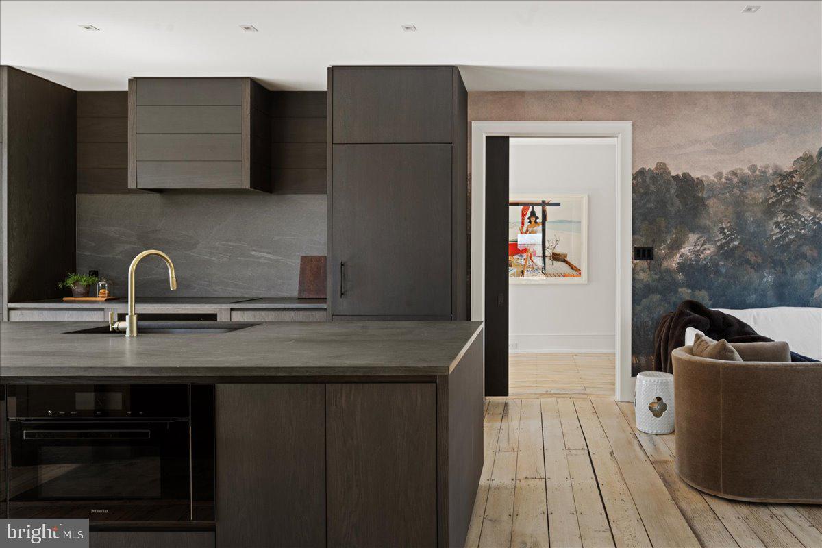 RADNOR HUNT - Residential
