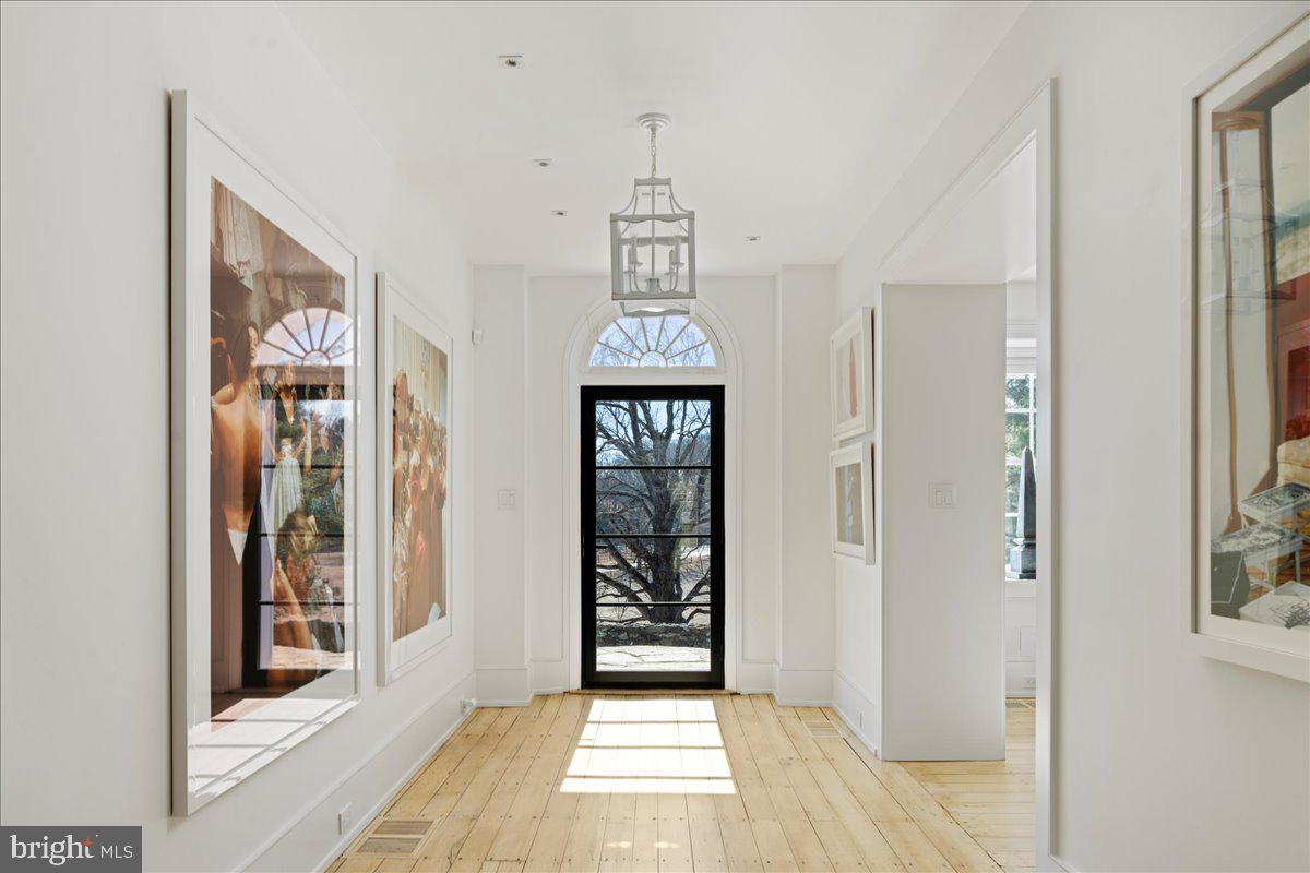 RADNOR HUNT - Residential