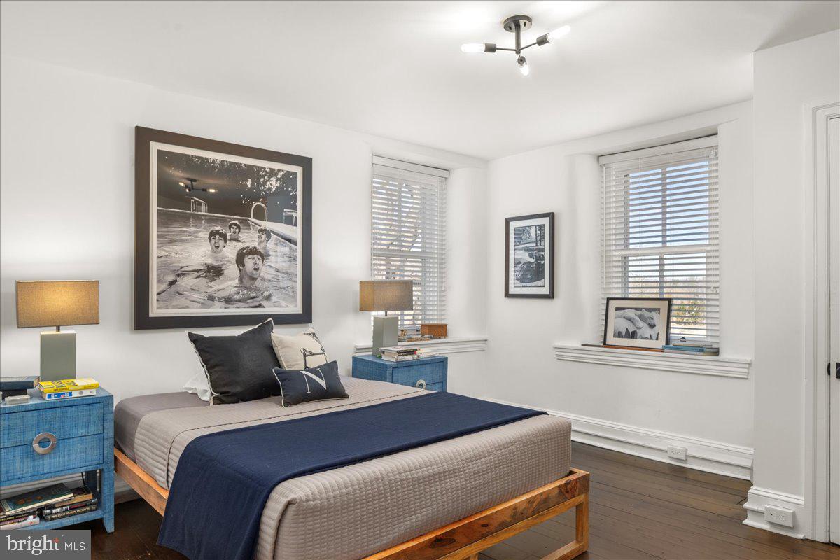 RADNOR HUNT - Residential