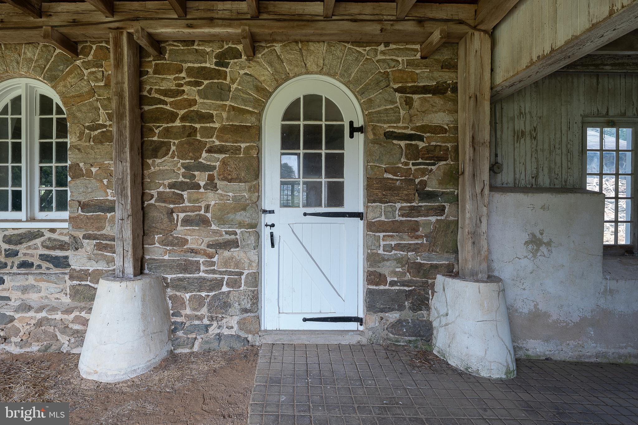 RADNOR HUNT - Residential