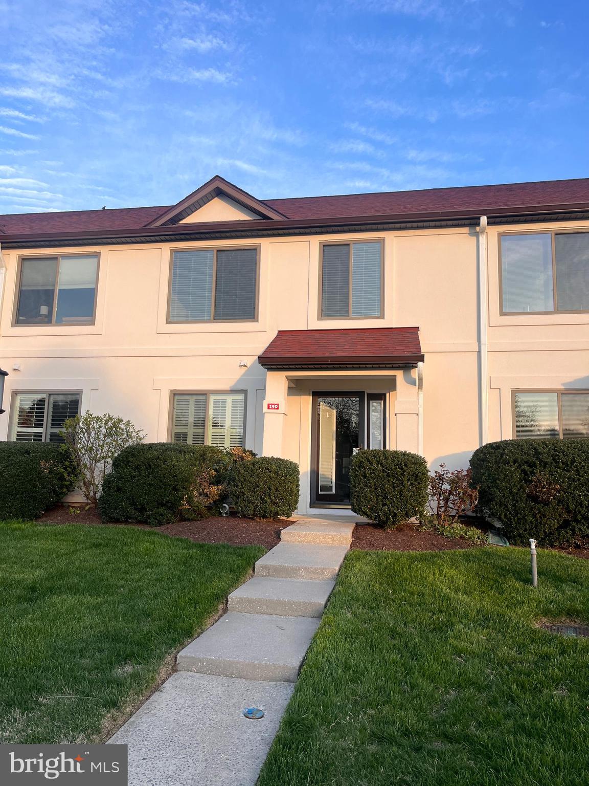QUEENS LANDING - Residential Lease