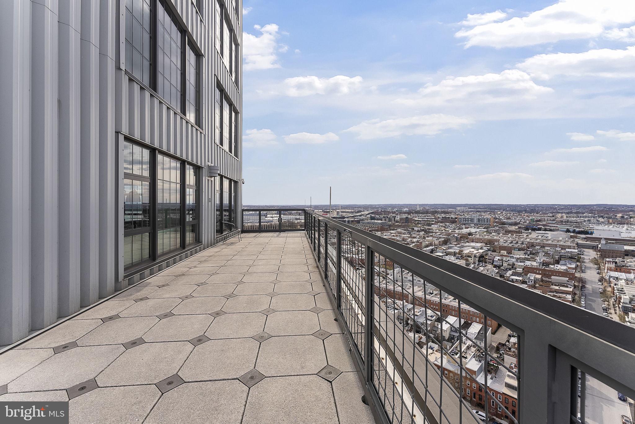 LOCUST POINT - Residential