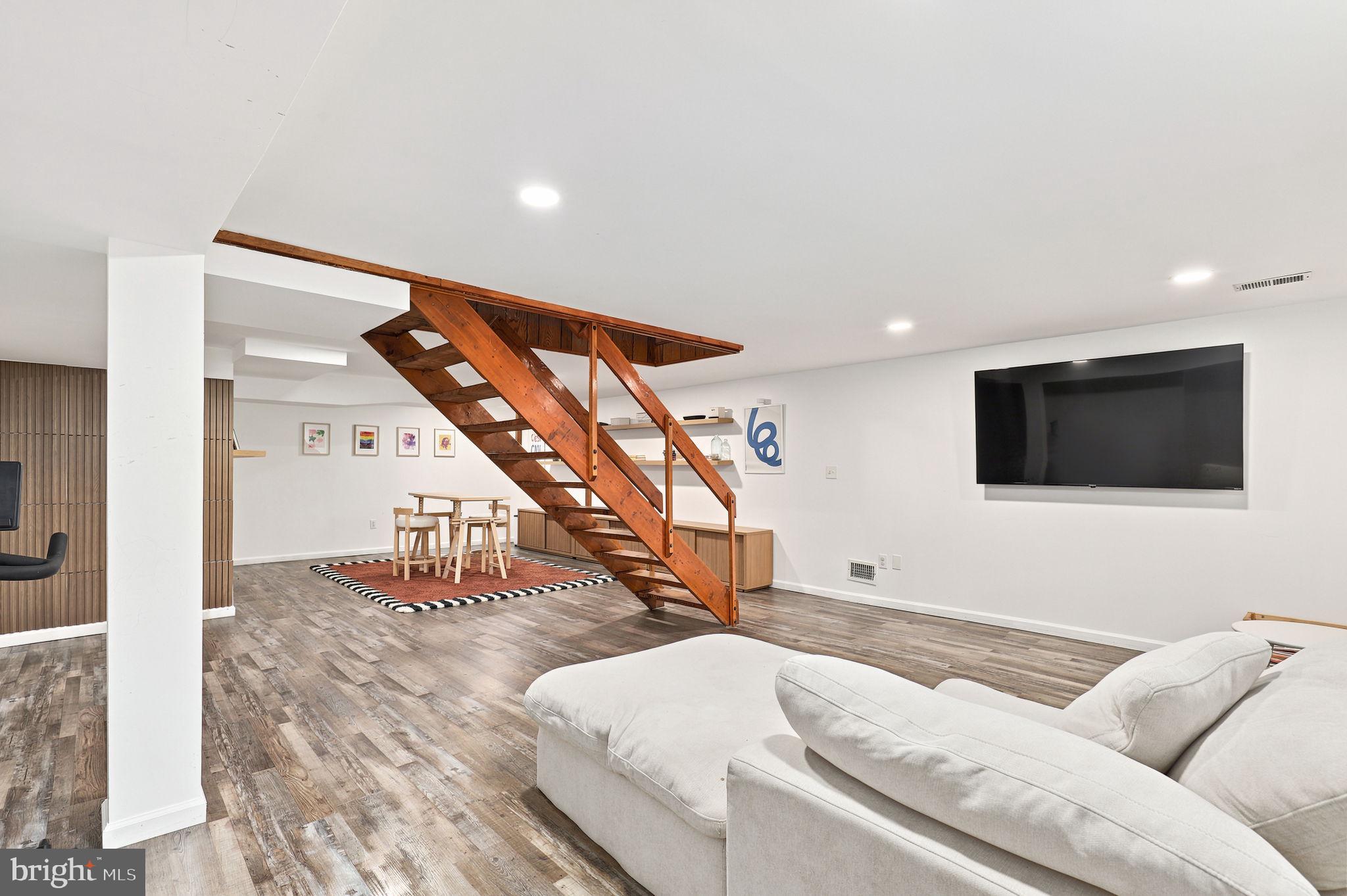 BRIGHTON EAST - Residential