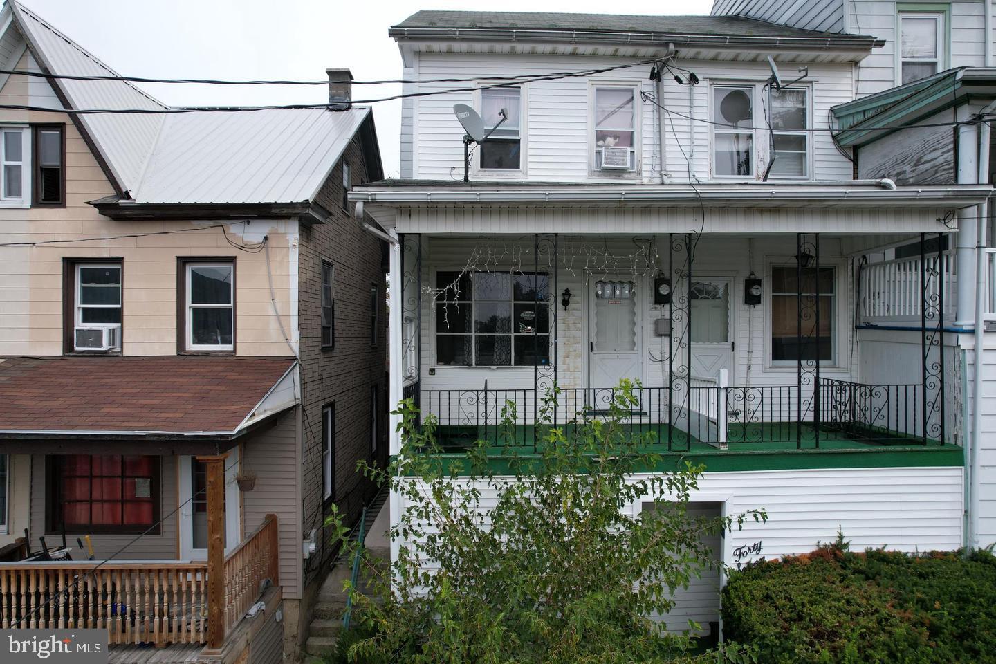 Investor alert!  Great rental potential or primary residence.    Living room, dining room, eat in kitchen layout.  Upper level has three bedrooms and a full bath.  With new flooring and paint this could be a real shiner.  Lots of winterization program updates.  This property is a wholesale contract.  Call today!