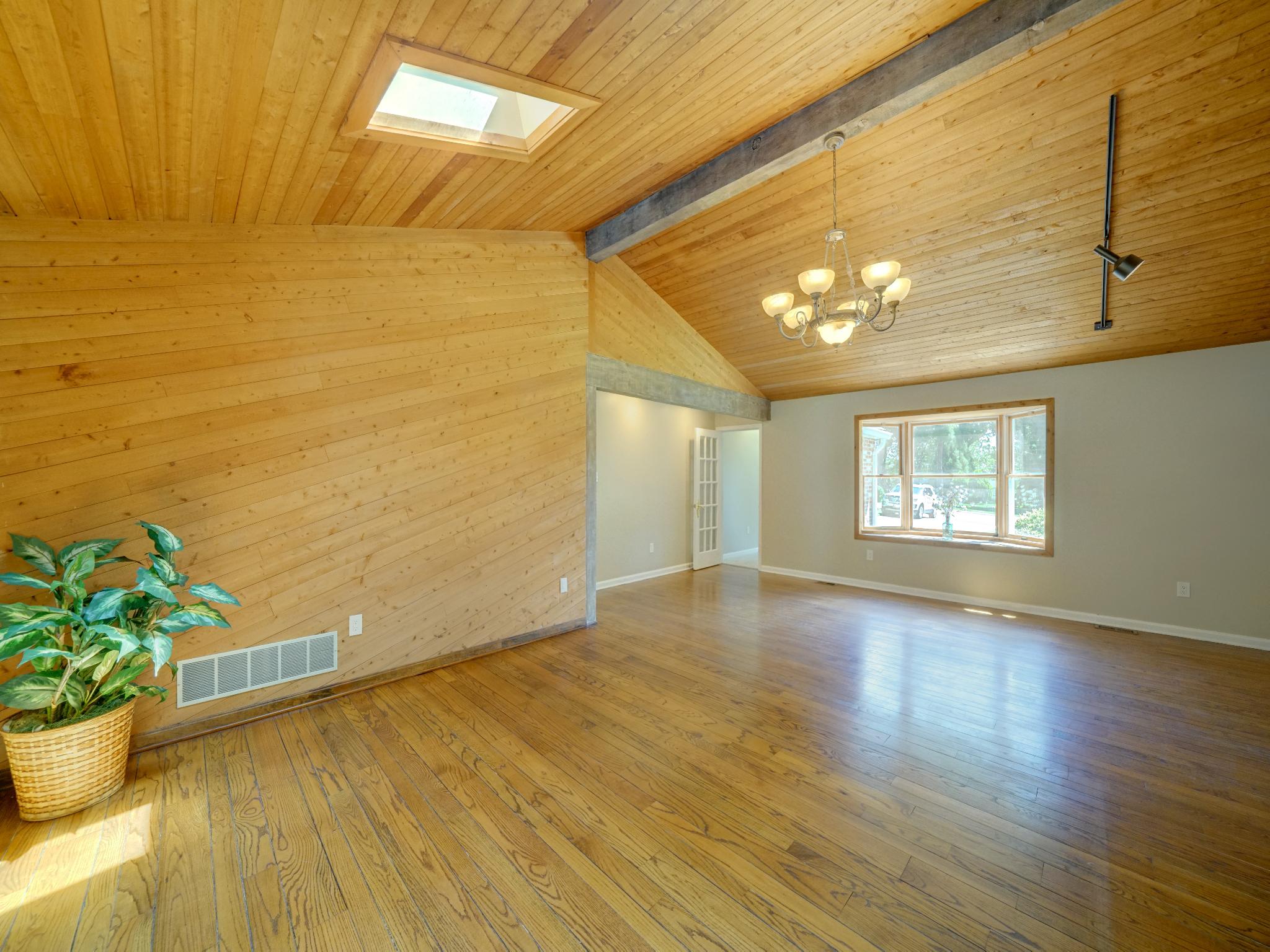 BEAVERBROOK - Residential