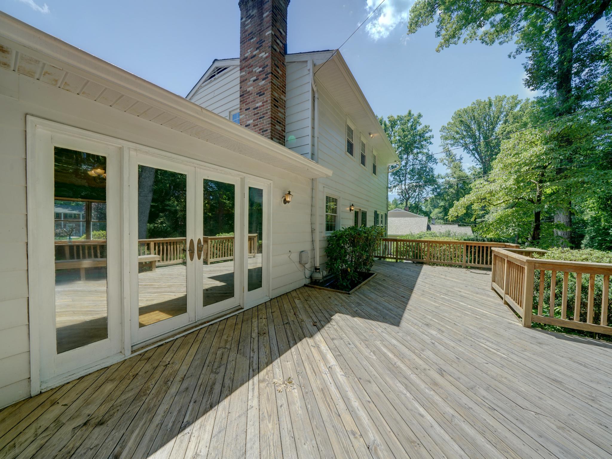 BEAVERBROOK - Residential