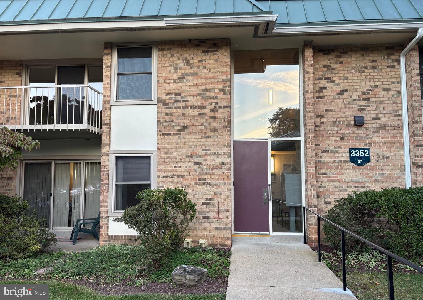 LEISURE WORLD - Residential