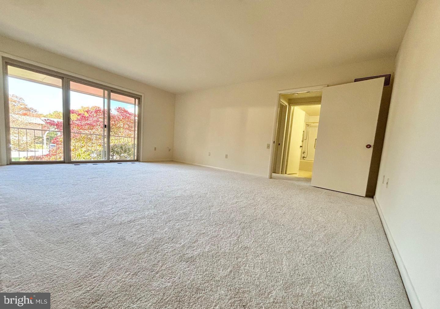 LEISURE WORLD - Residential