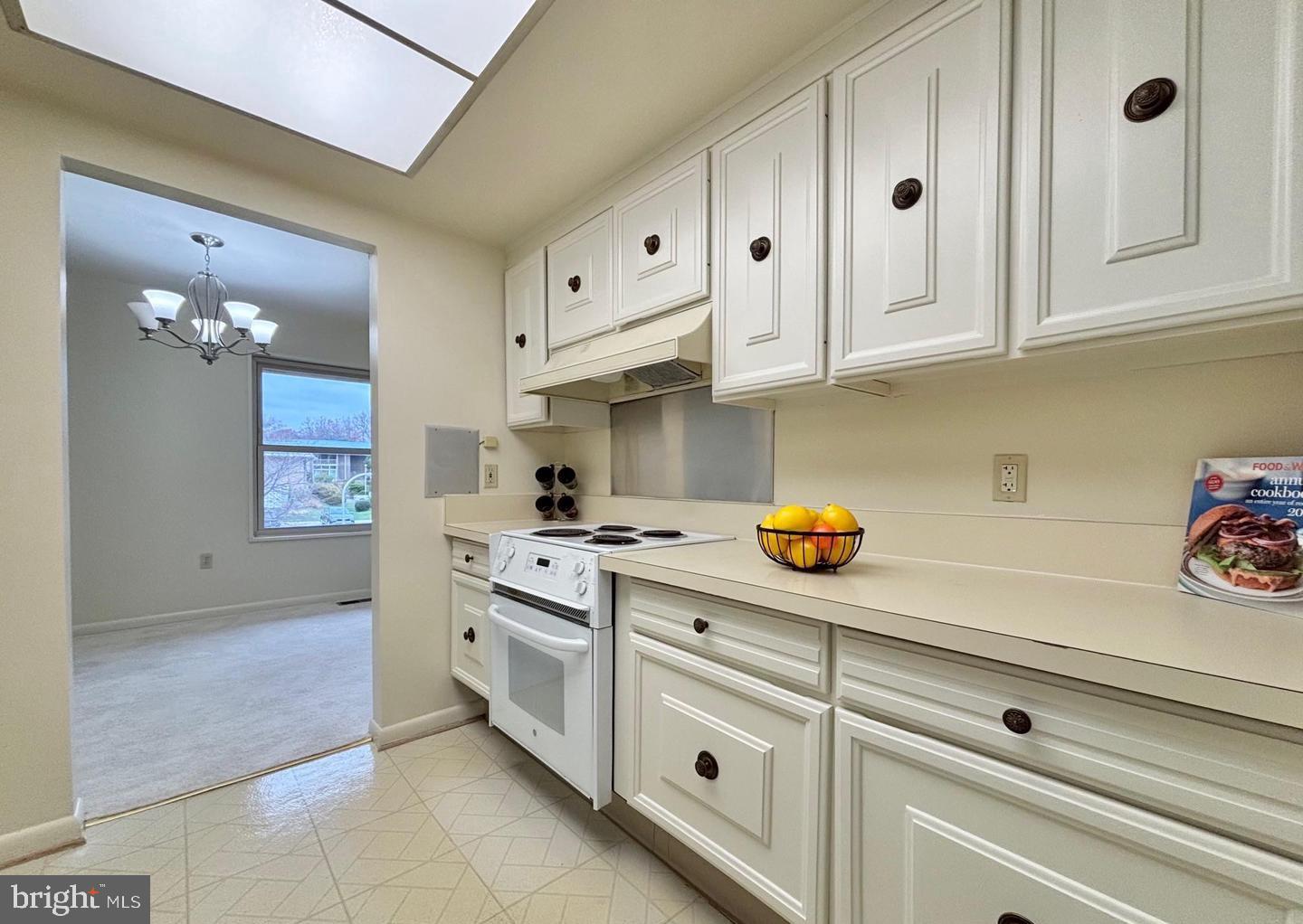 LEISURE WORLD - Residential