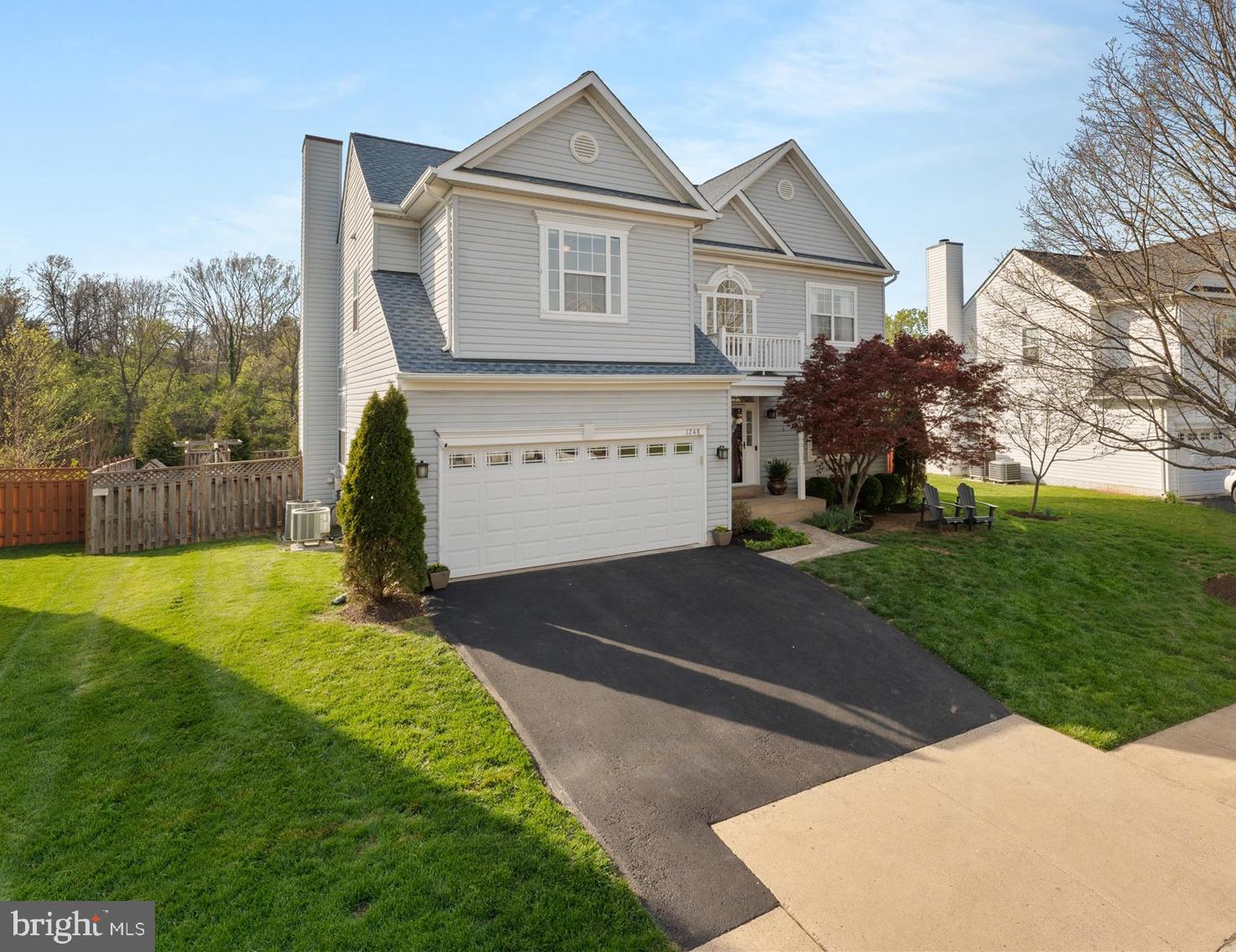 POTOMAC CROSSING - Residential