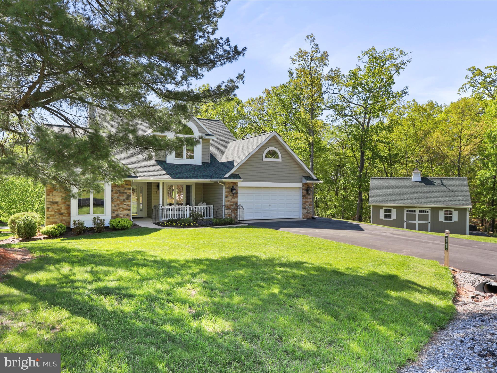 THE WOODS - Residential