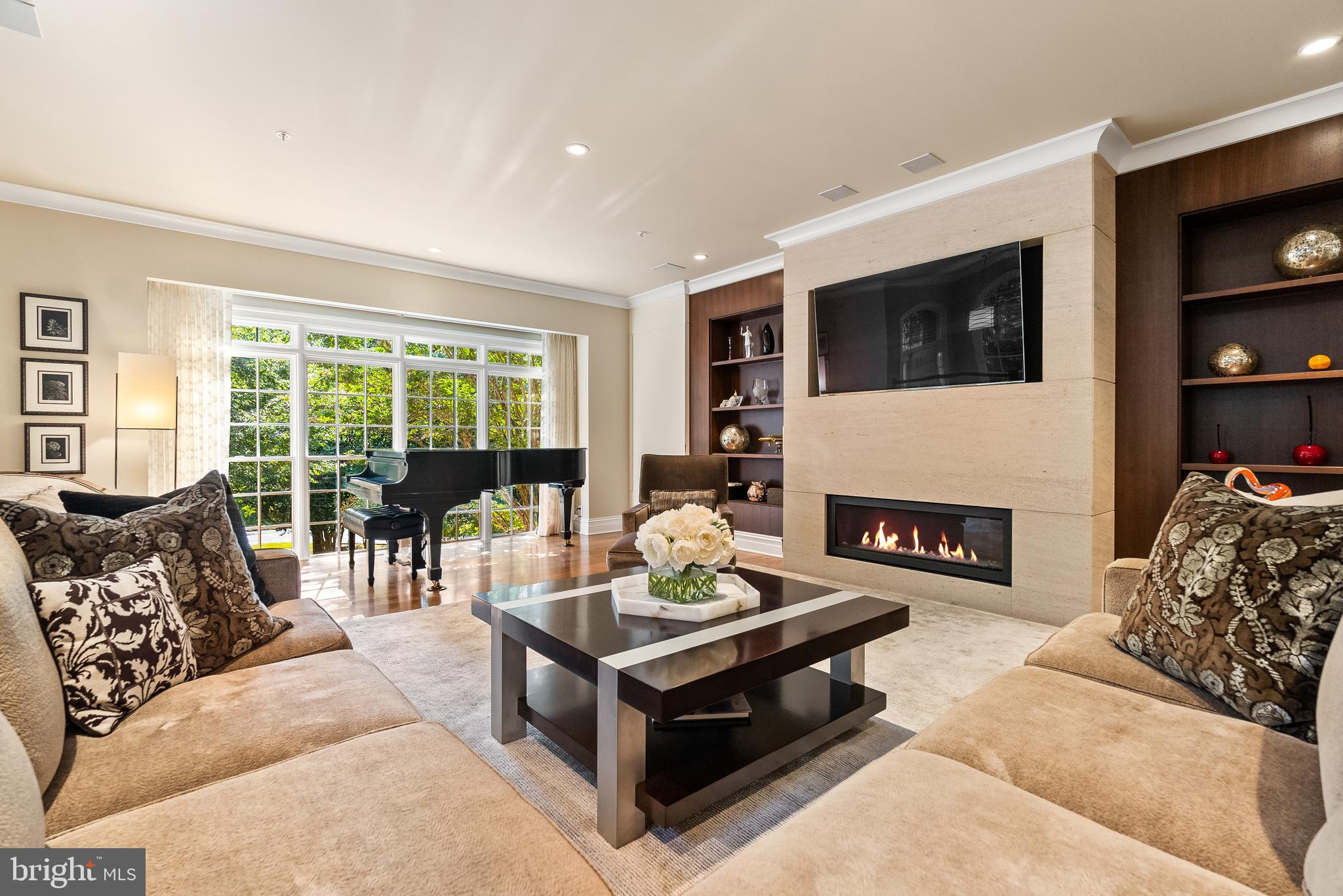 LOCUST RIDGE - Residential
