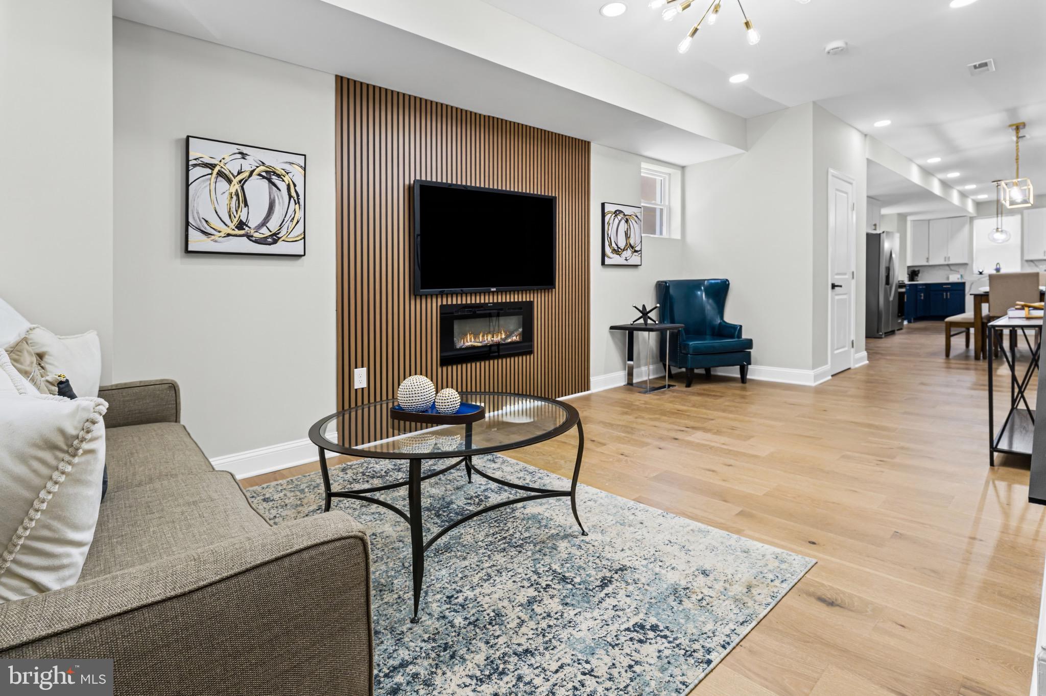 PEN LUCY - Residential
