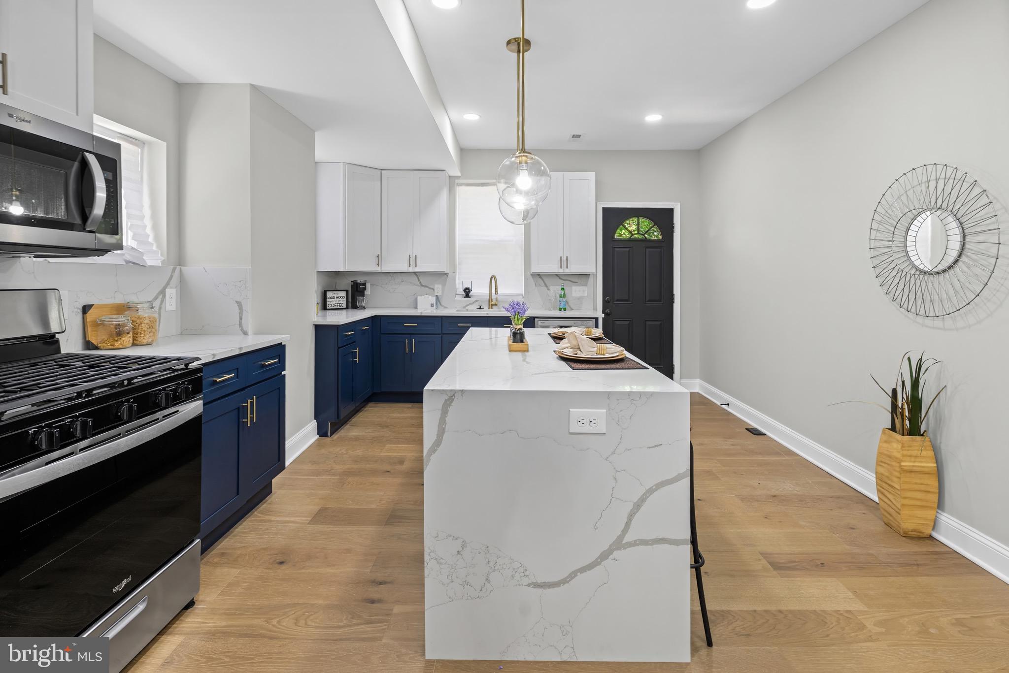 PEN LUCY - Residential