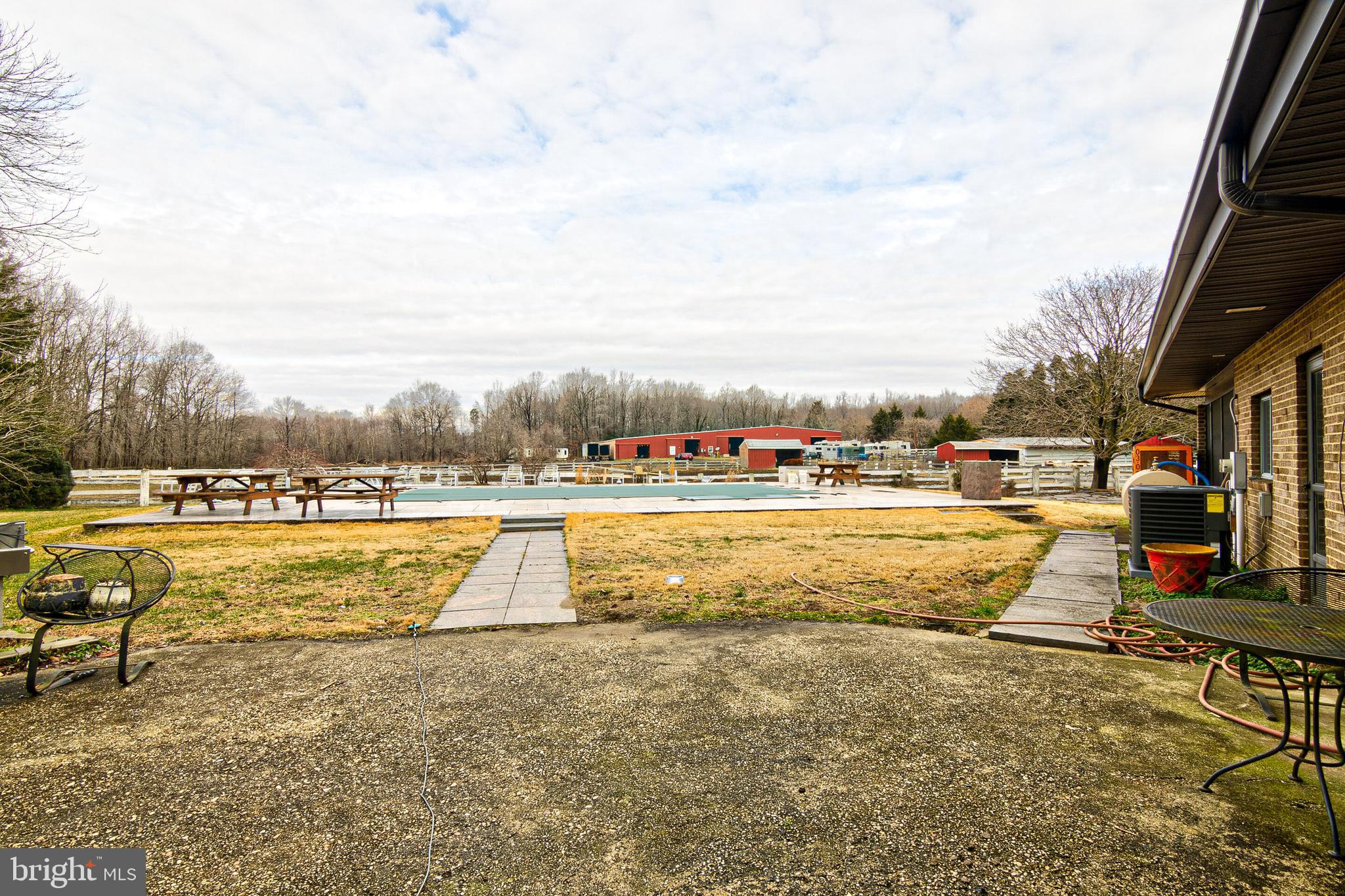 DAVIDSONVILLE - Residential