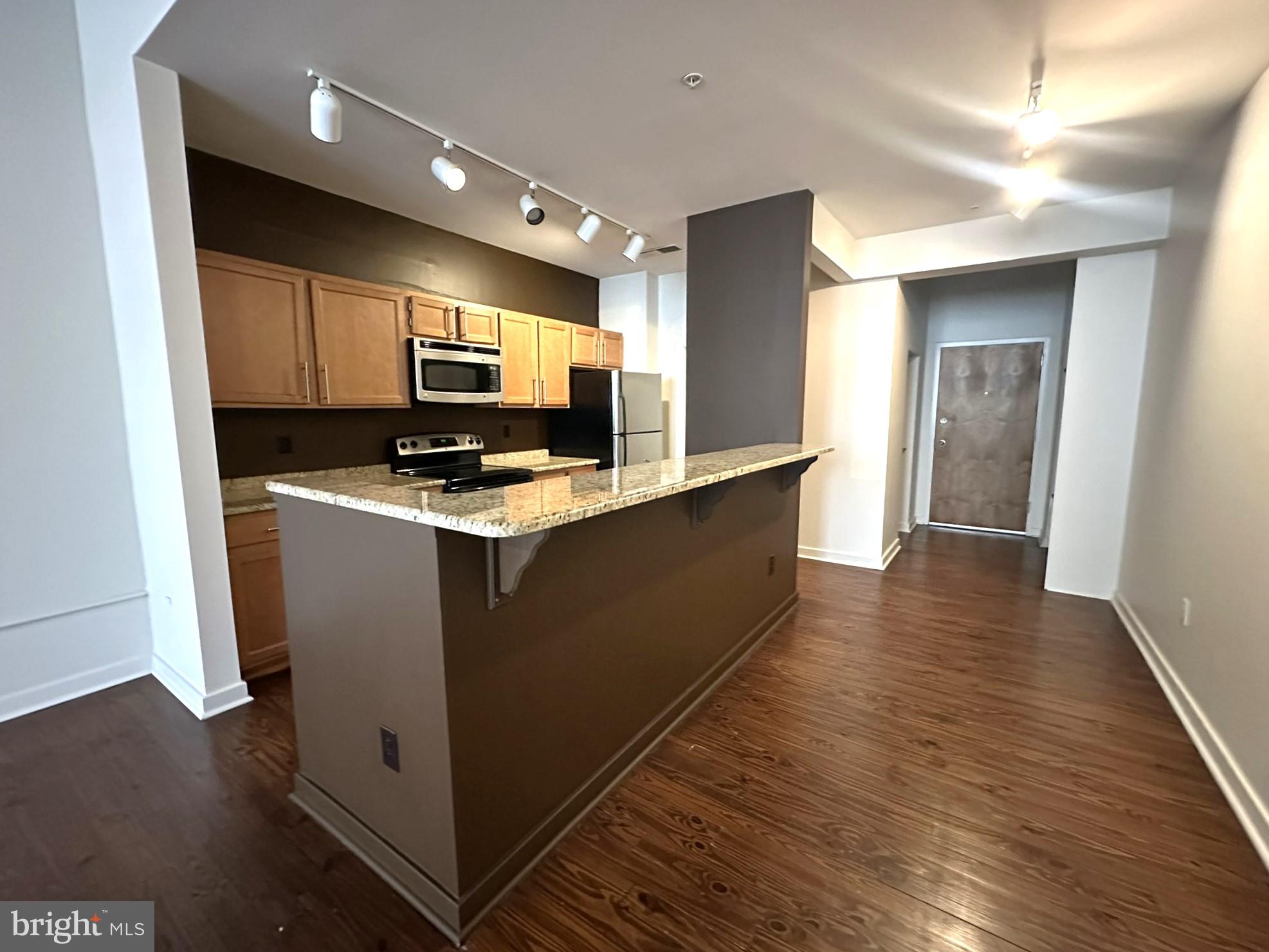 CENTER CITY - Residential Lease