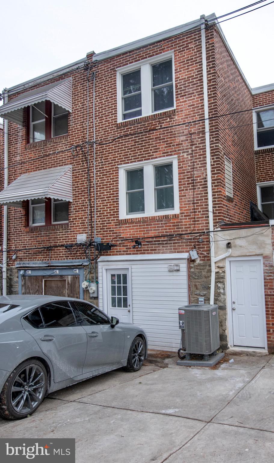 GERMANTOWN - Residential