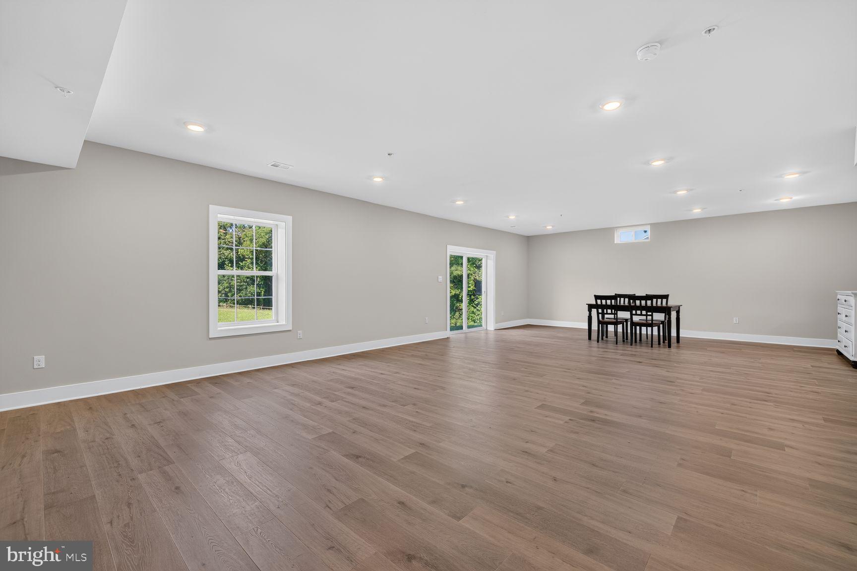 SENECA VIEW ESTATES - Residential