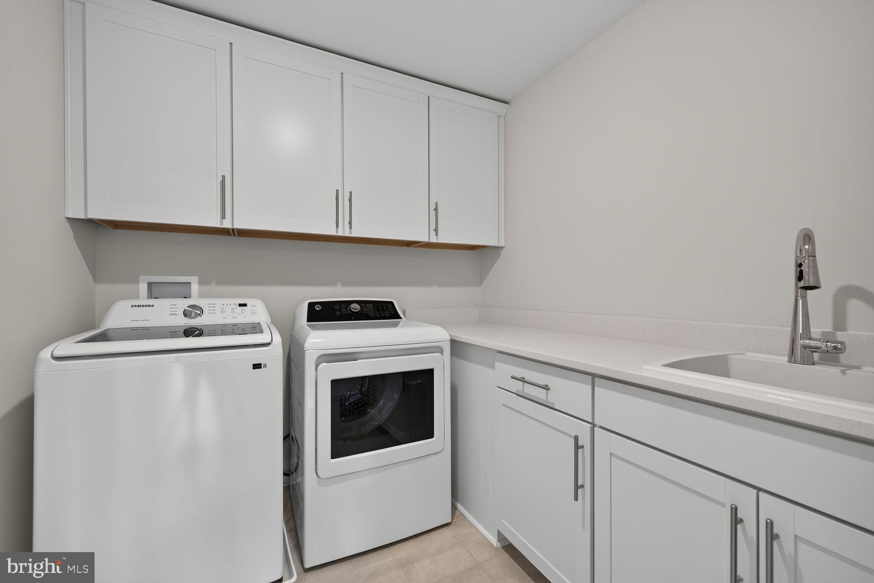 SENECA VIEW ESTATES - Residential