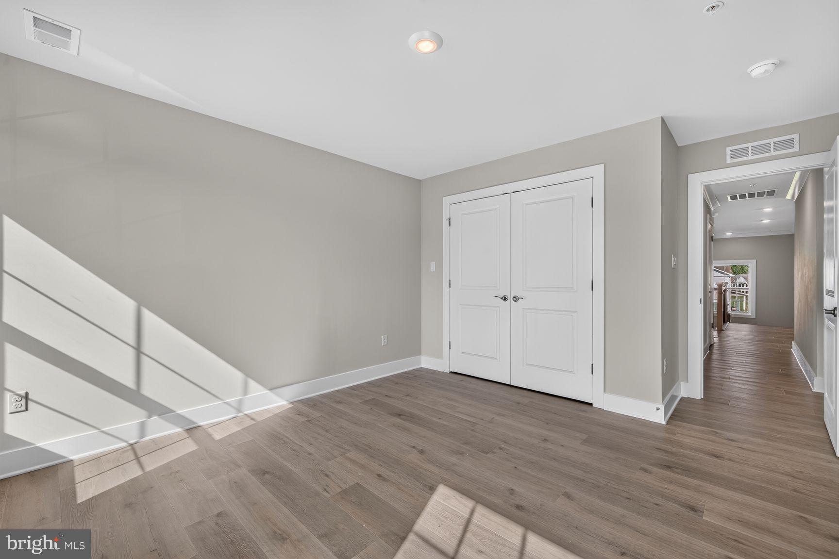 SENECA VIEW ESTATES - Residential