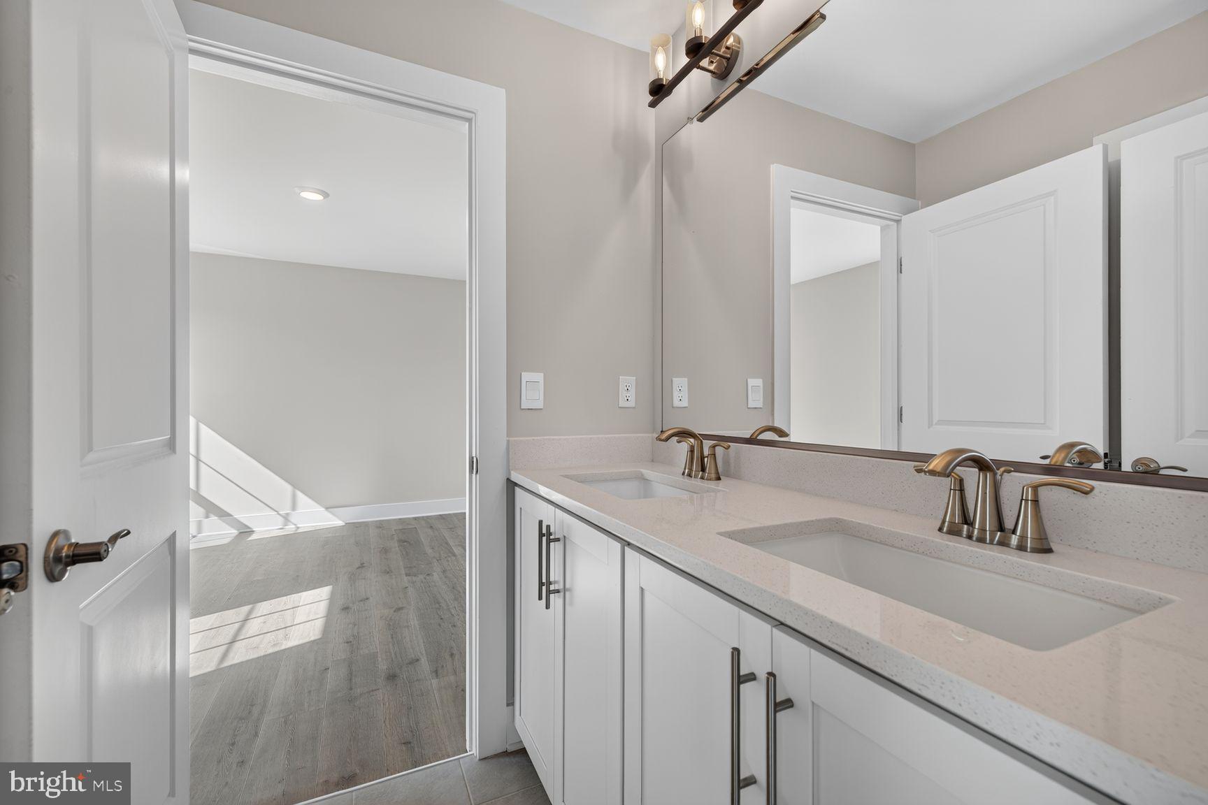 SENECA VIEW ESTATES - Residential