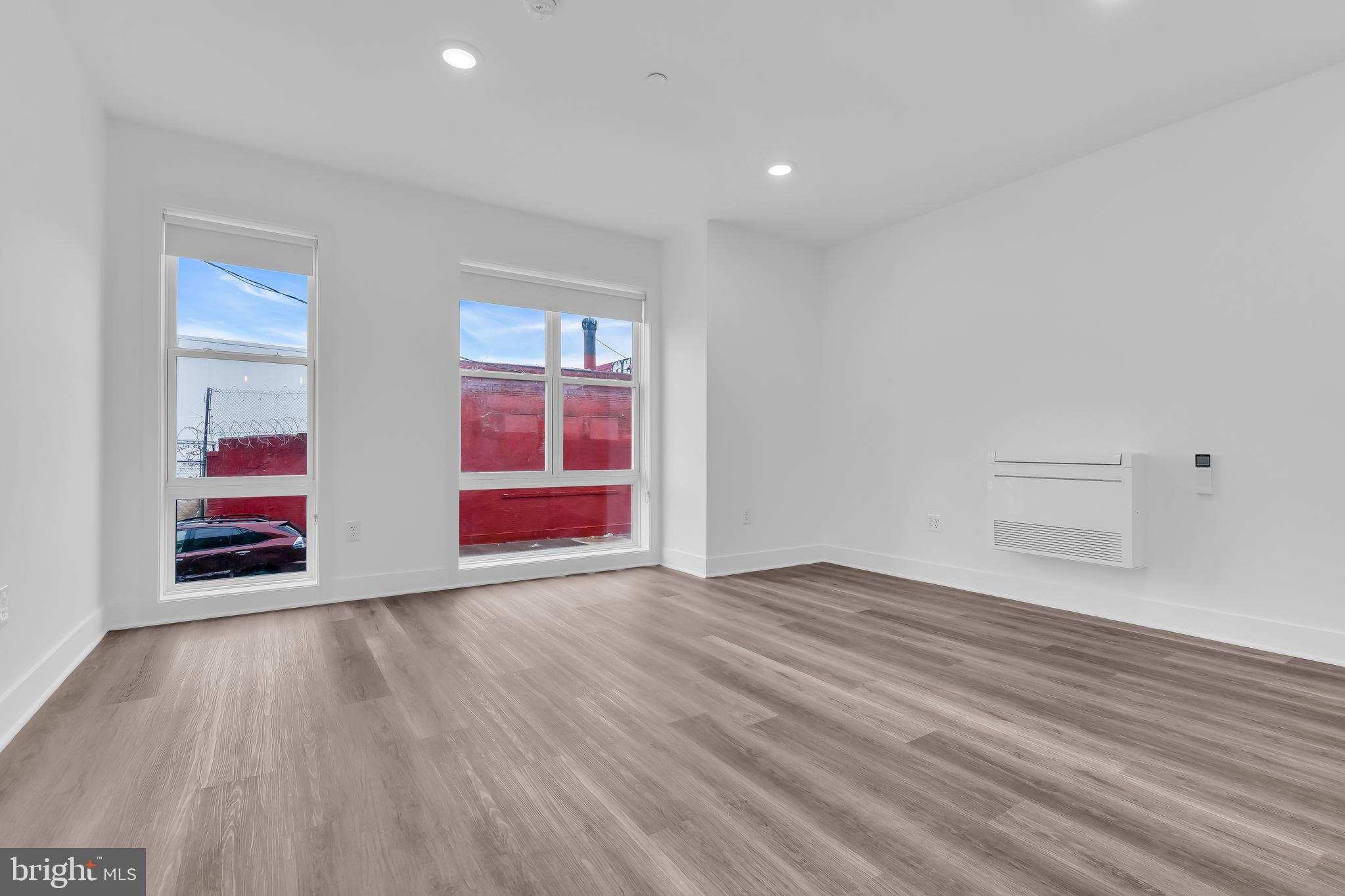 OLDE KENSINGTON - Residential Lease