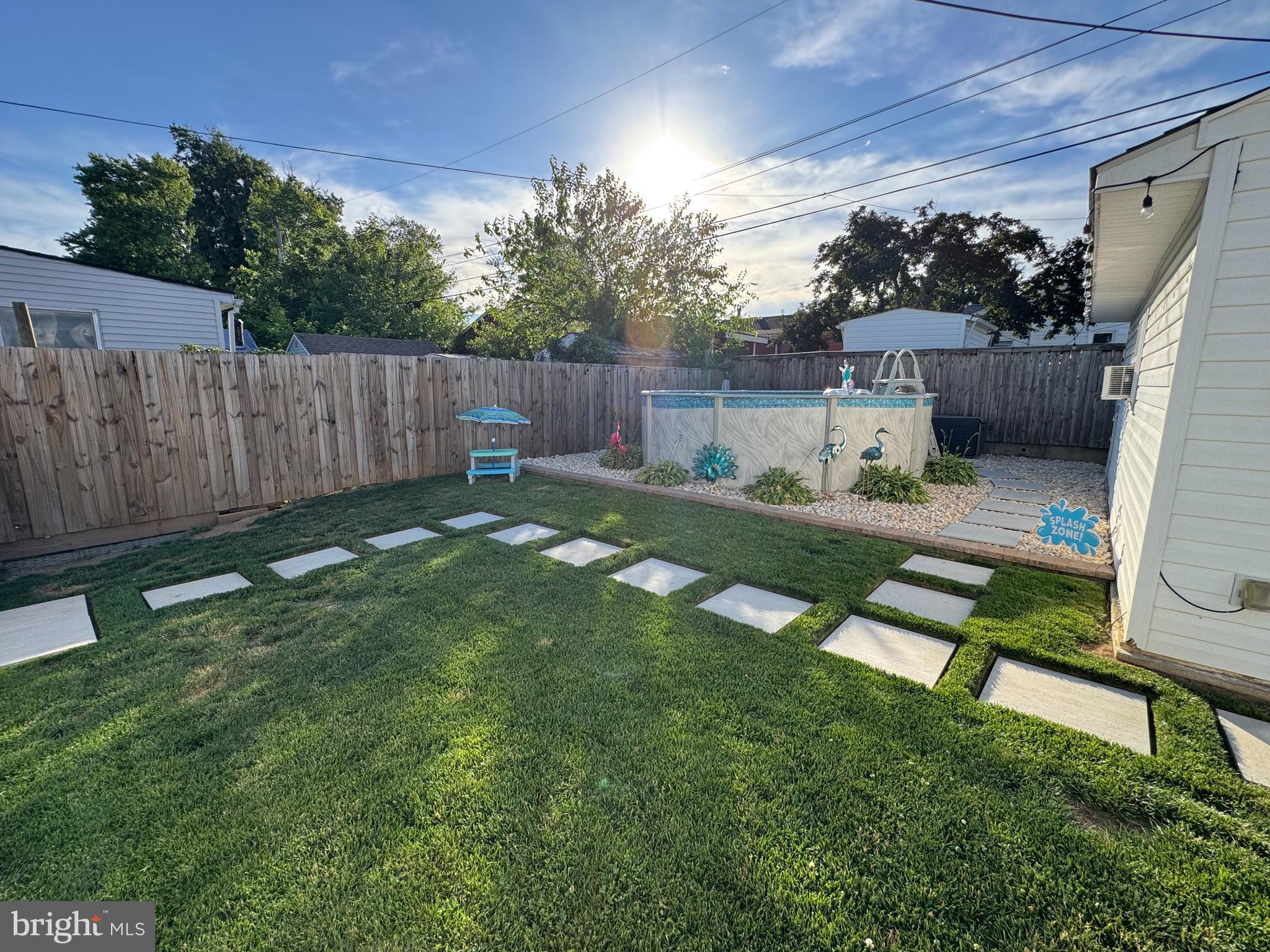 EDGEWATER - Residential