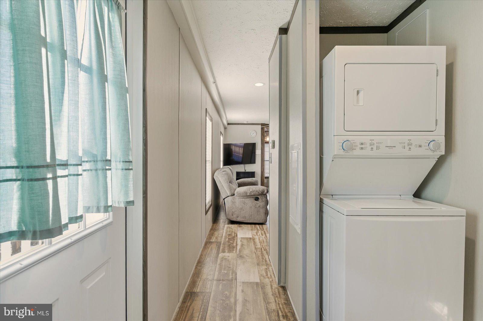 SALT LIFE PARK LLC - Residential