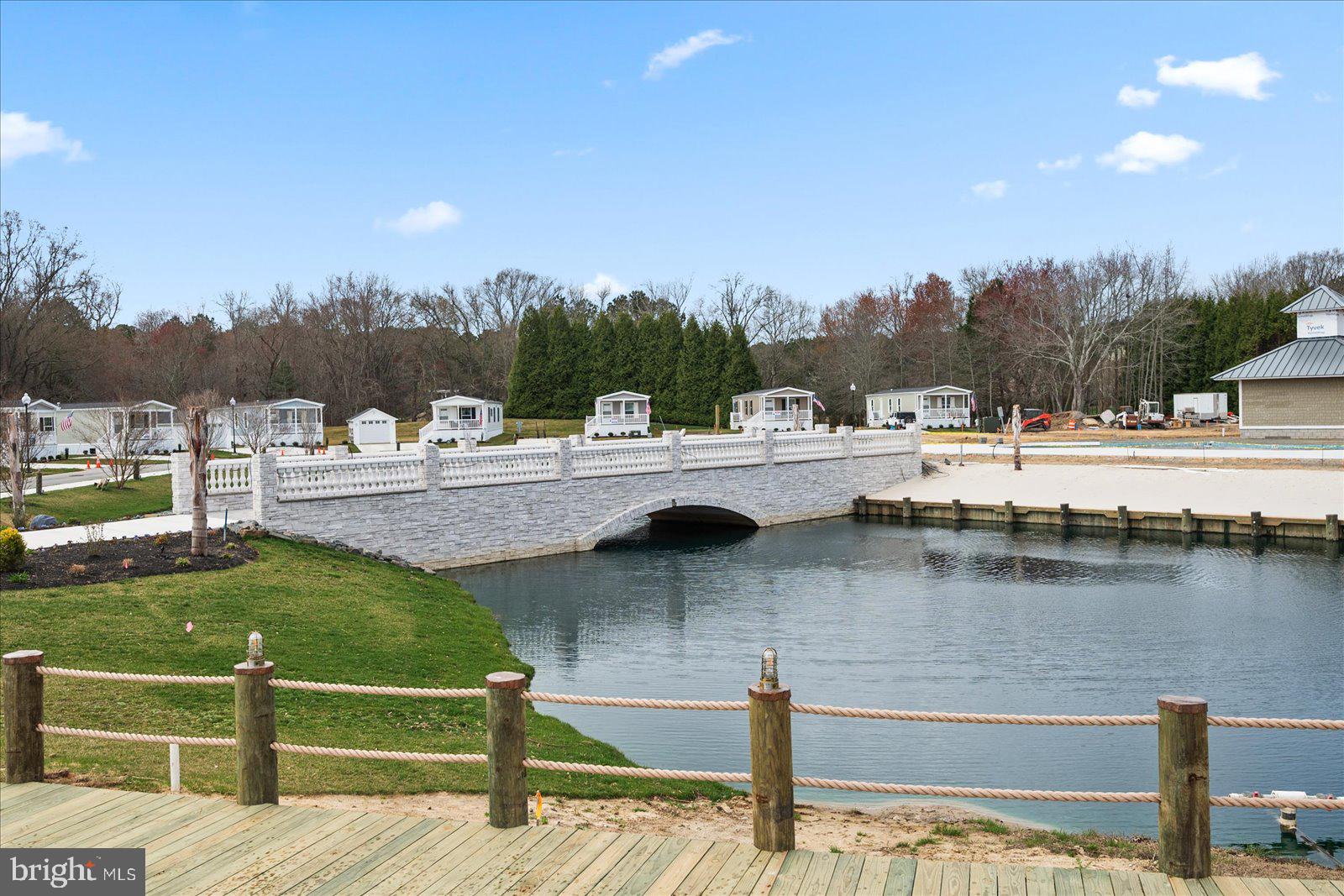 SALT LIFE PARK LLC - Residential