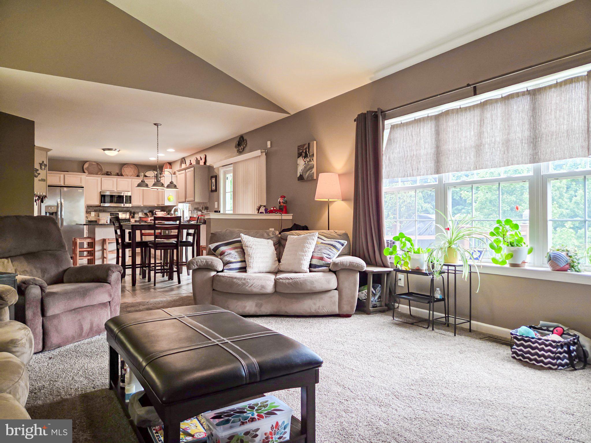 NORTHRIDGE - Residential