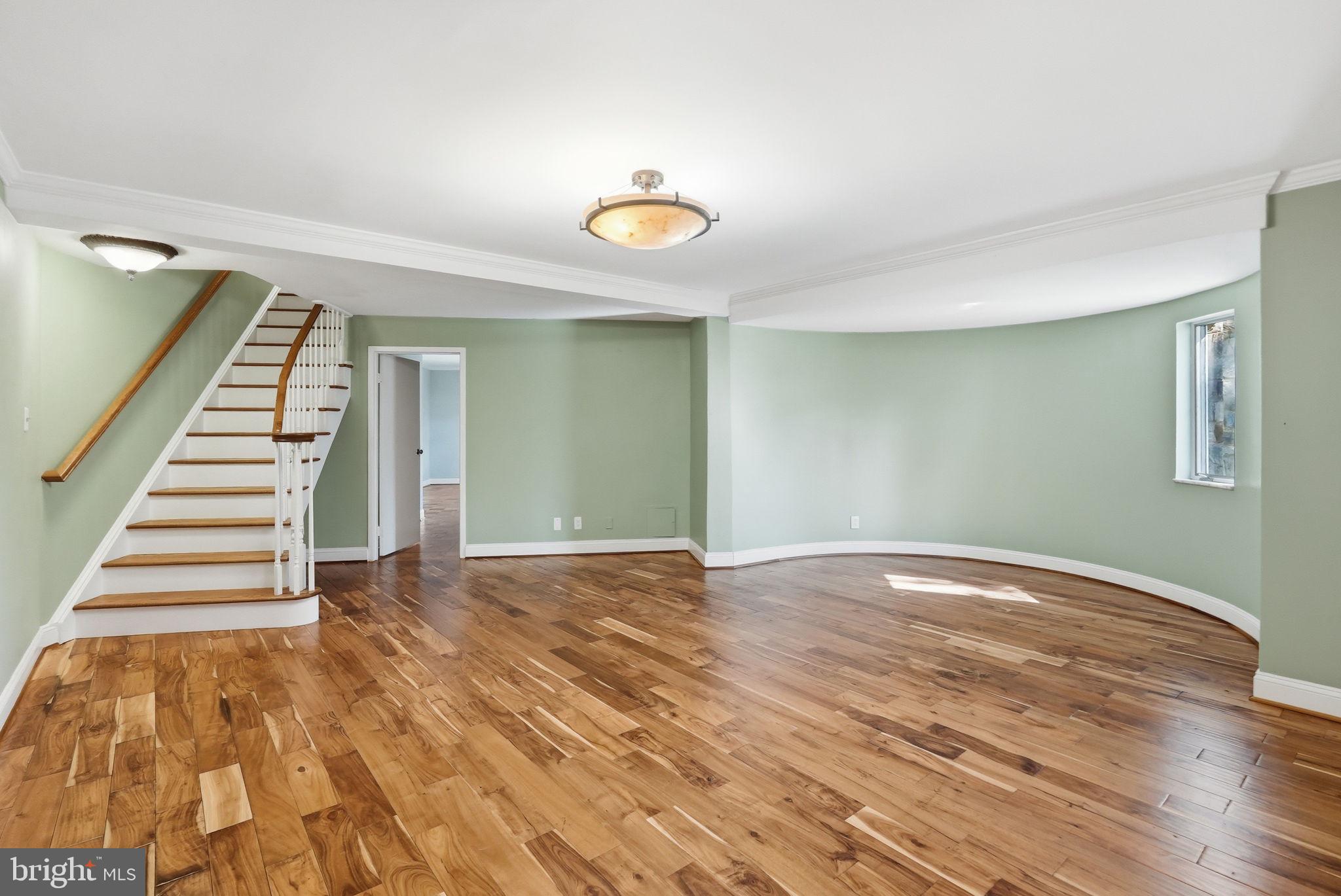 BURNING TREE ESTATES - Residential